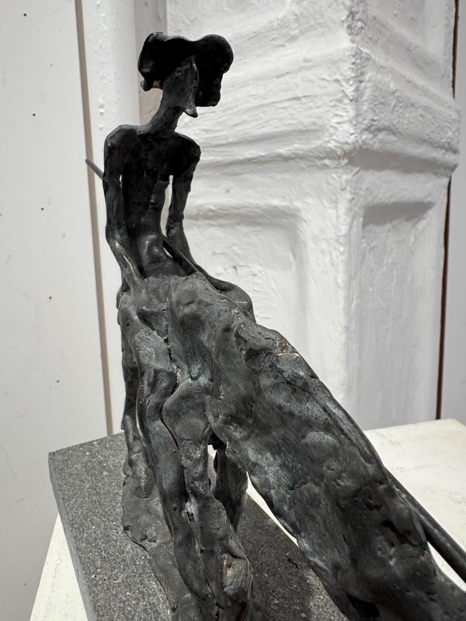 Don Quichotte - Bronze sculpture of a bull attacking figurativ contemporary art For Sale 1