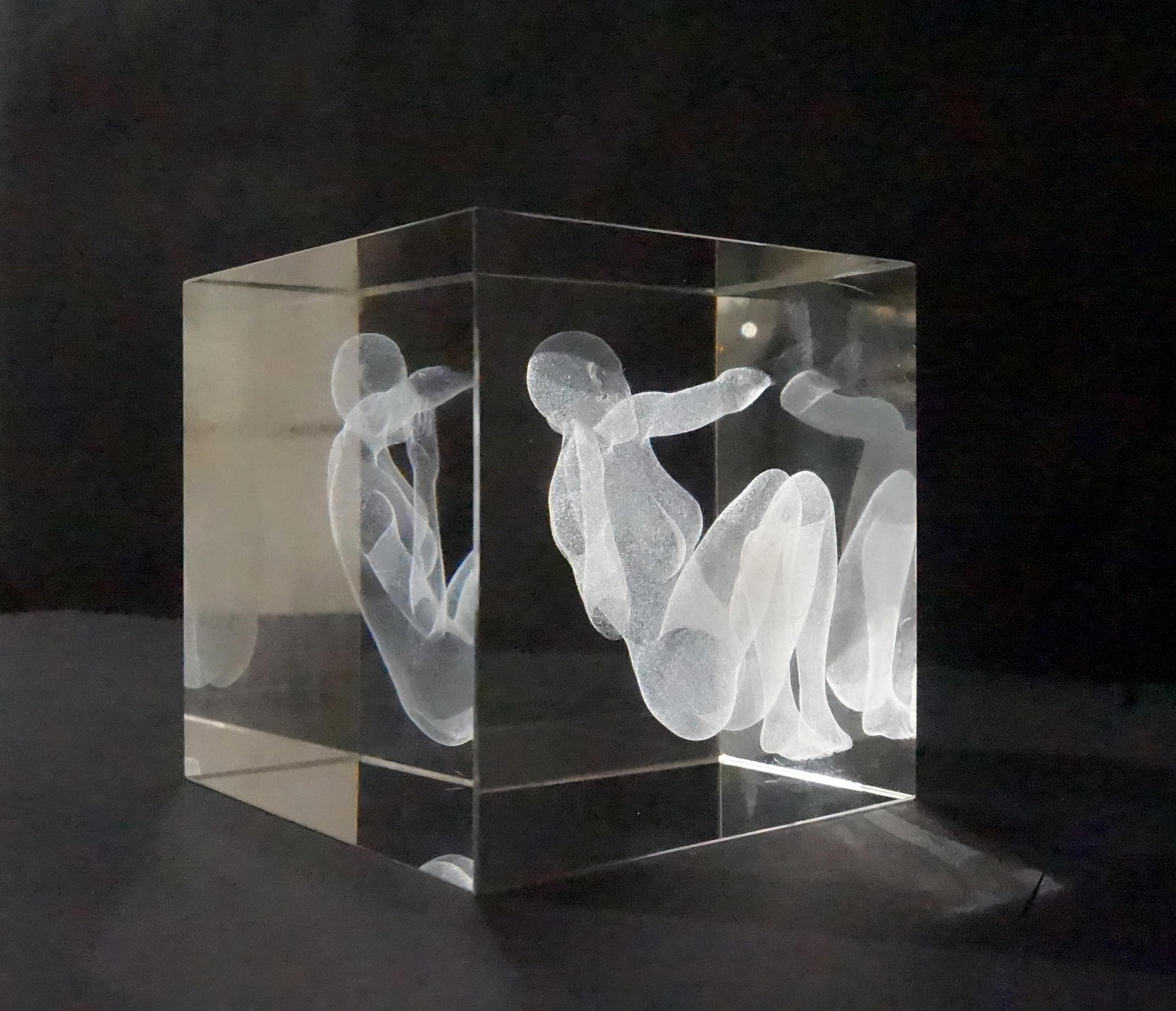 Trapped - Sculpture by Gönül Nuhoğlu