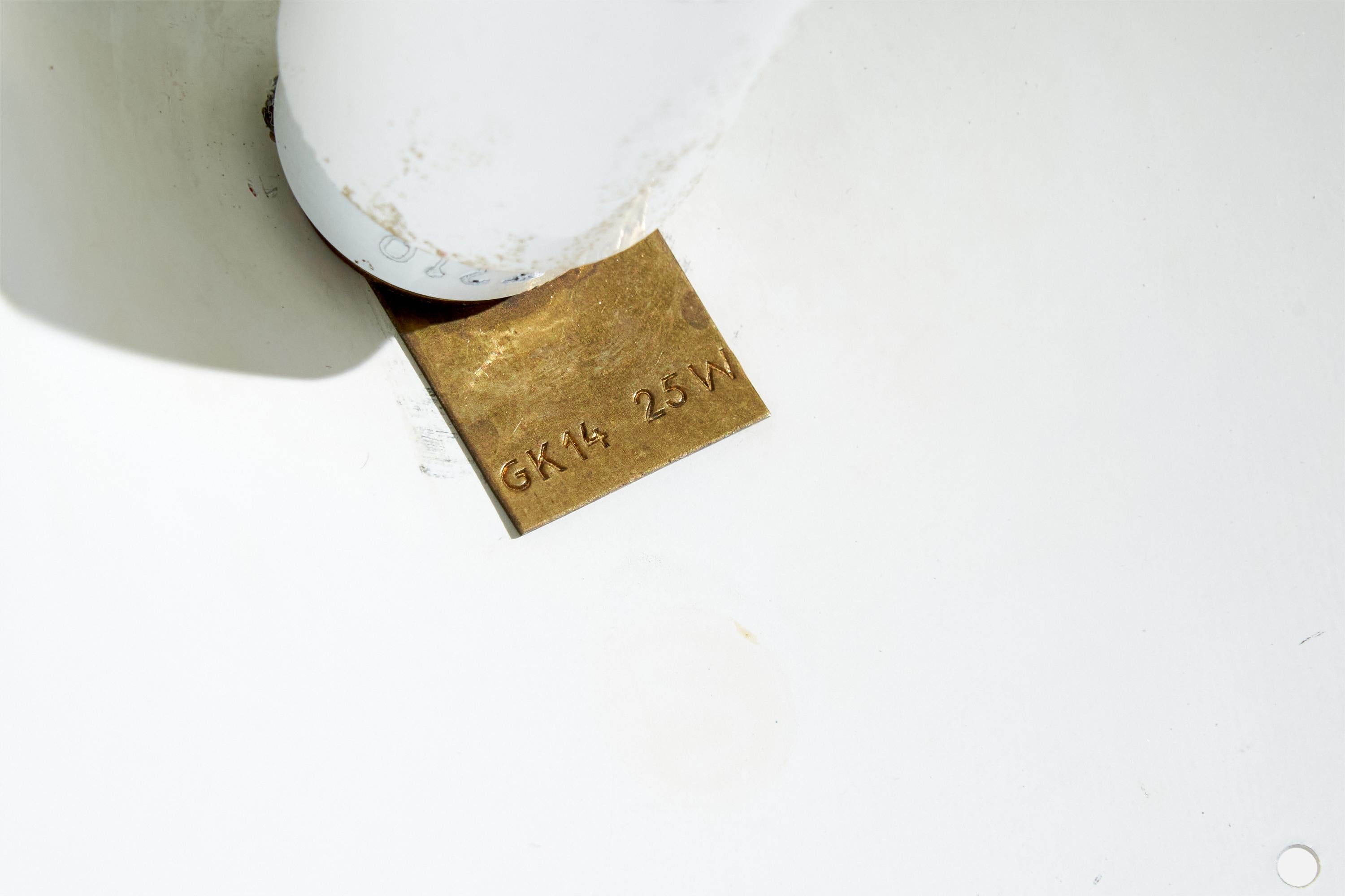 Gnosjö Konstsmide, lampe de table, laiton, métal, Suède, années 1950 en vente 4