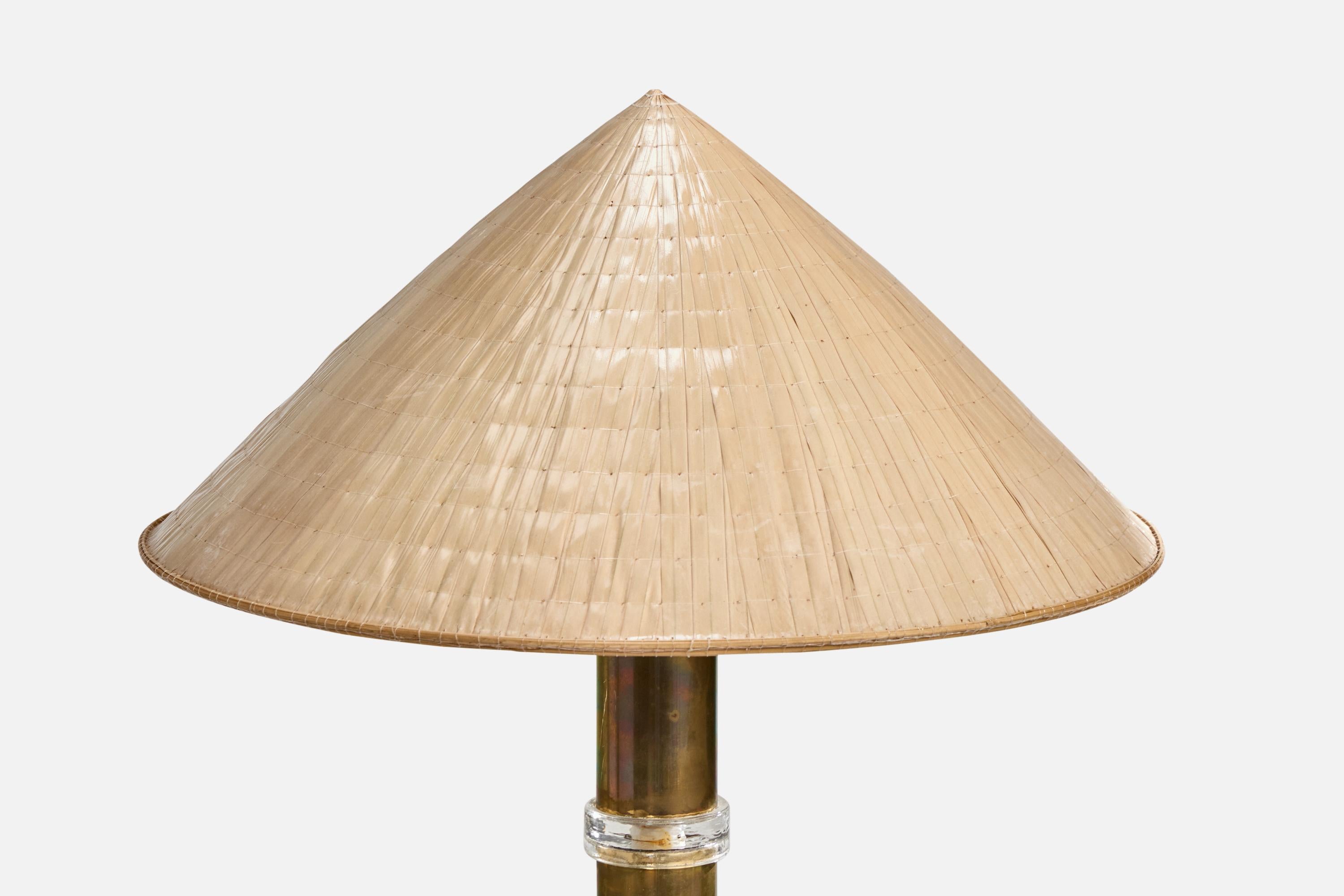 Gnosjö Konstsmide, lampes de table, verre, laiton, rotin, Suède, années 1960 Bon état - En vente à High Point, NC