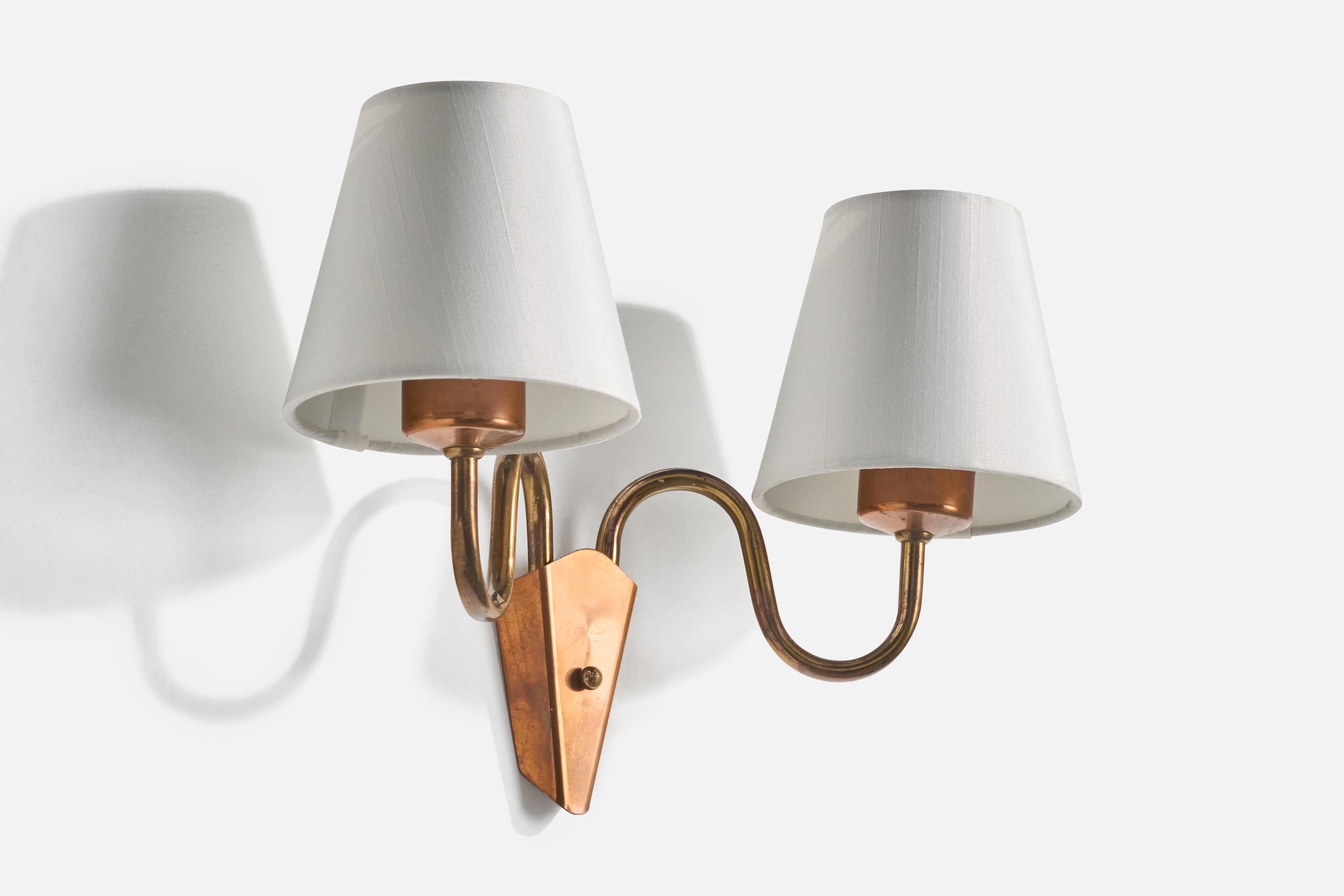 Mid-Century moderno Gnosjö Konstsmide, Applique, Ottone, Rame, Tessuto, Svezia, anni '60 in vendita