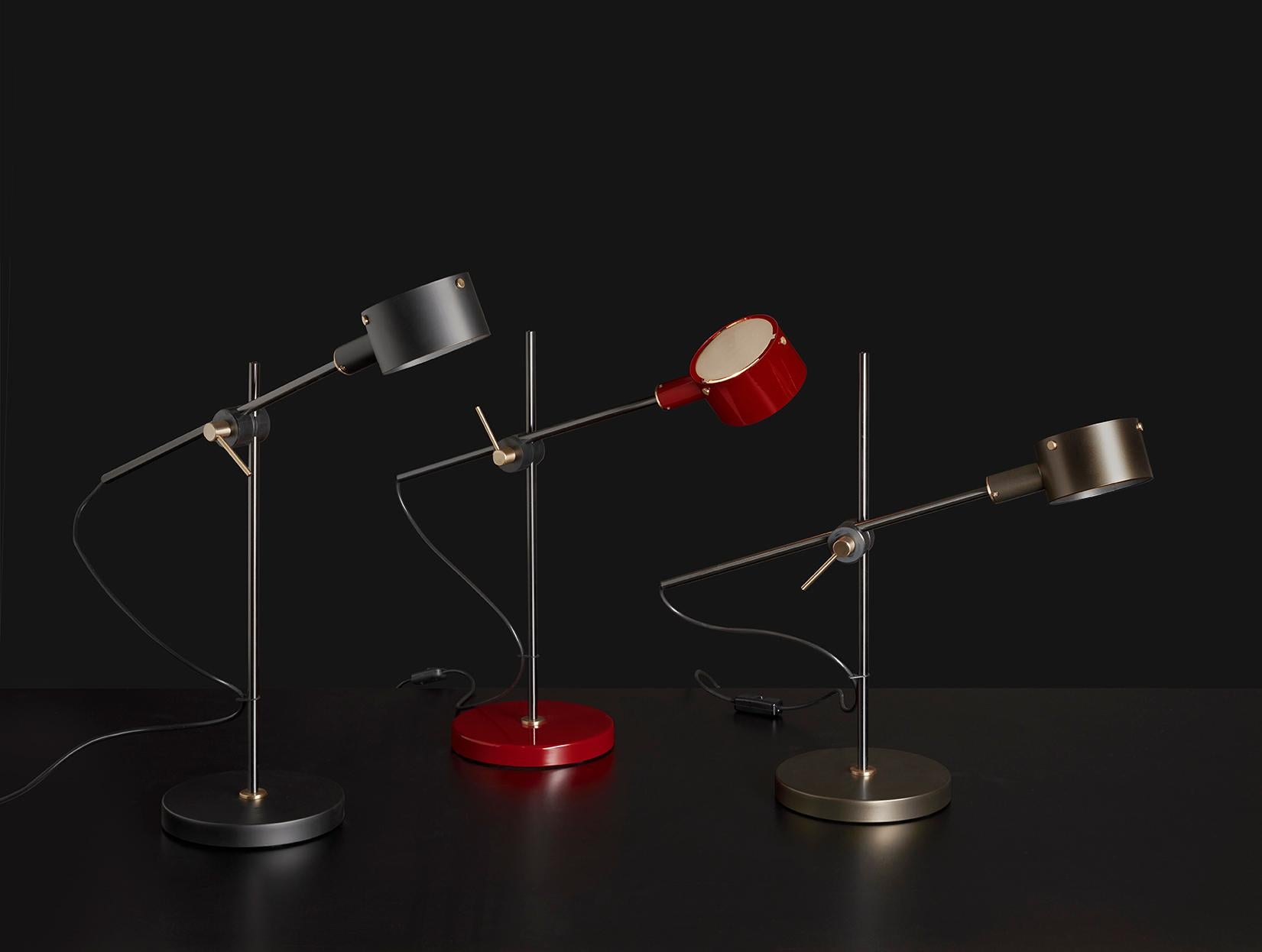 G.O. 252 Table Lamp by Giuseppe Ostuni for Oluce In New Condition For Sale In Brooklyn, NY