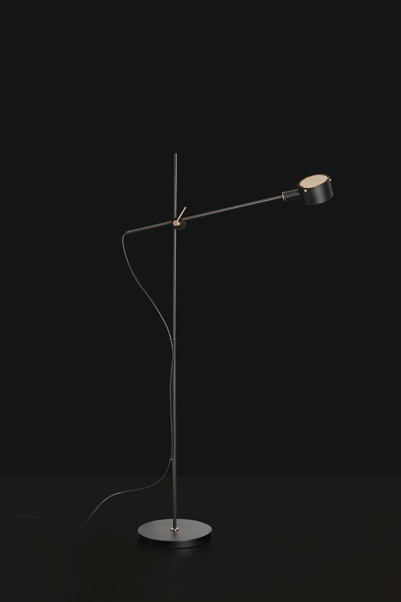 G.O. 352 Floor Lamp by Giuseppe Ostuni for Oluce For Sale 8