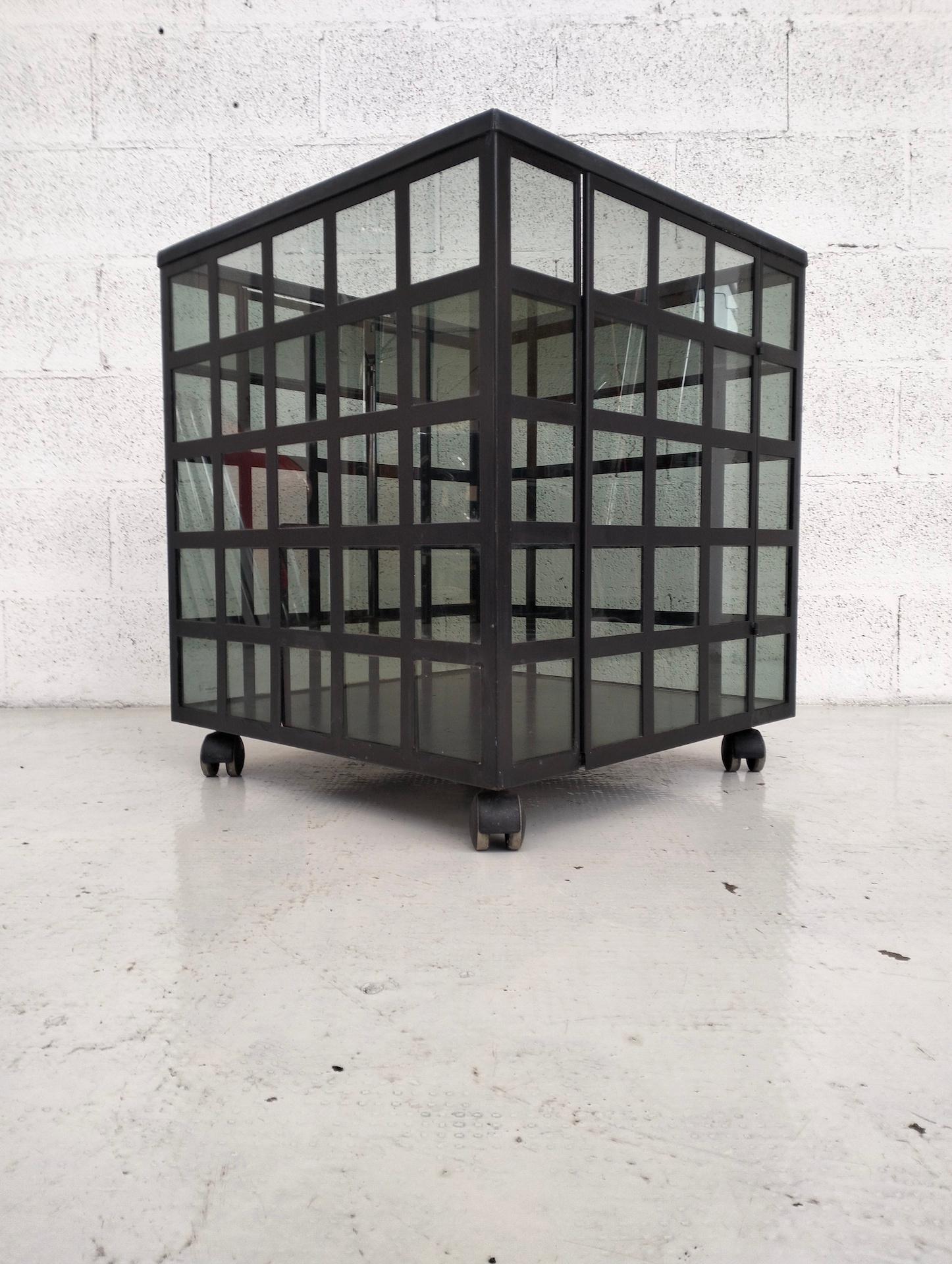 Late 20th Century “Go Go” bar trolley by Anna Anselmi for Bieffeplast 70’s 80’s For Sale