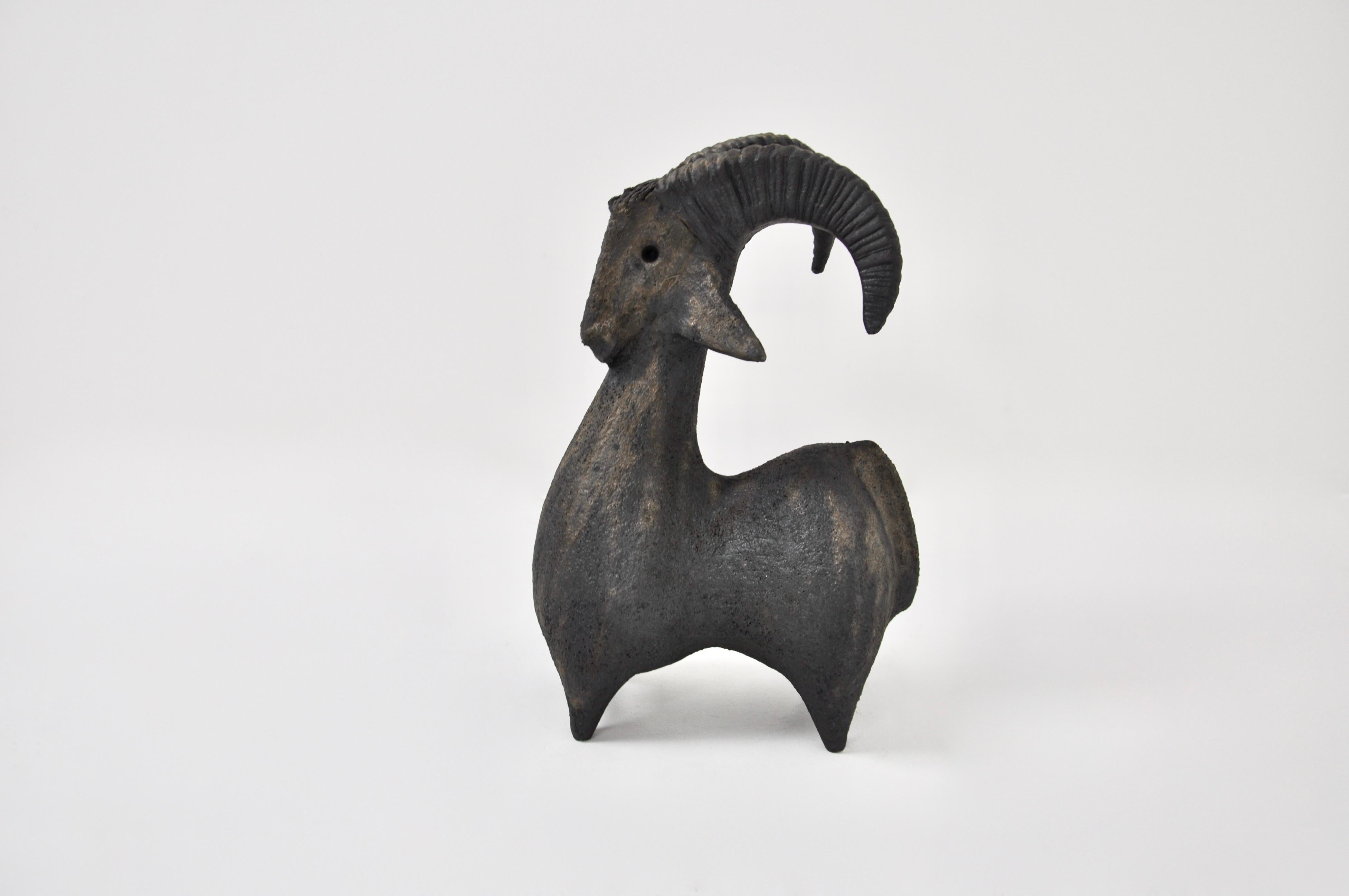 Ceramics in the shape of a goat stamped Dominique Pouchain.
FOR SHIPPING, REQUEST US FOR RECEIVE THE BEST PRICE
