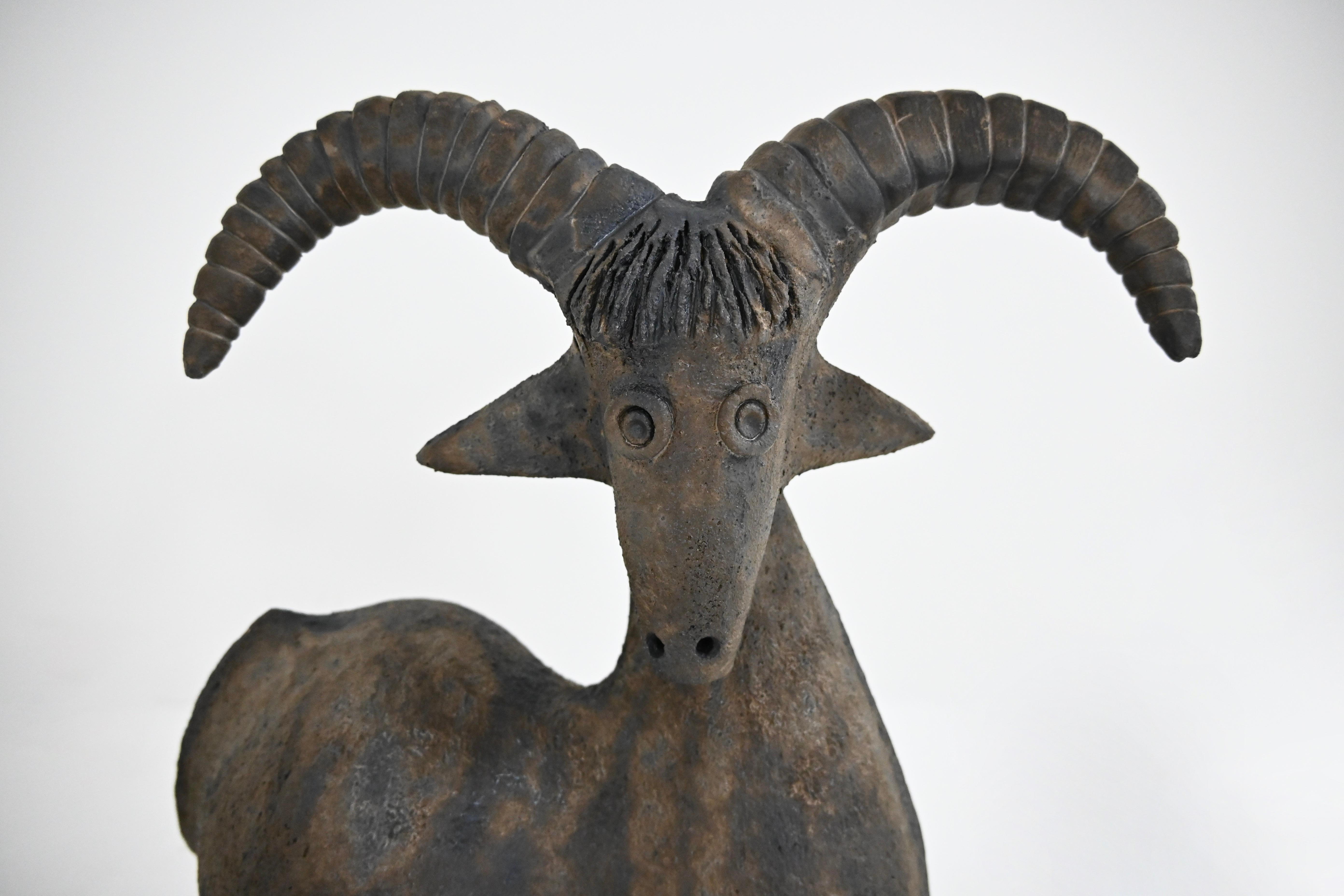 Ceramica Capra in ceramica di Dominique Pouchain in vendita
