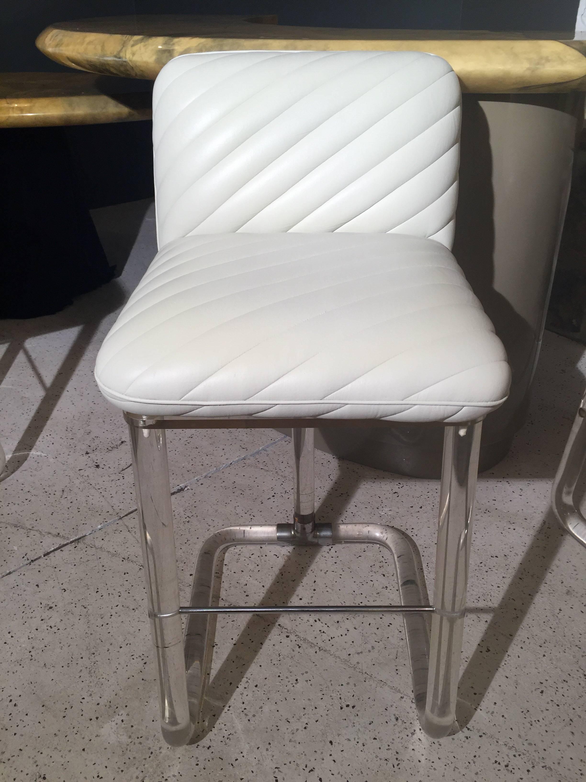 Late 20th Century Goat Skin Bar, Custom-Made, with a Set of Five Lion in Frost Lucite Bar Stools