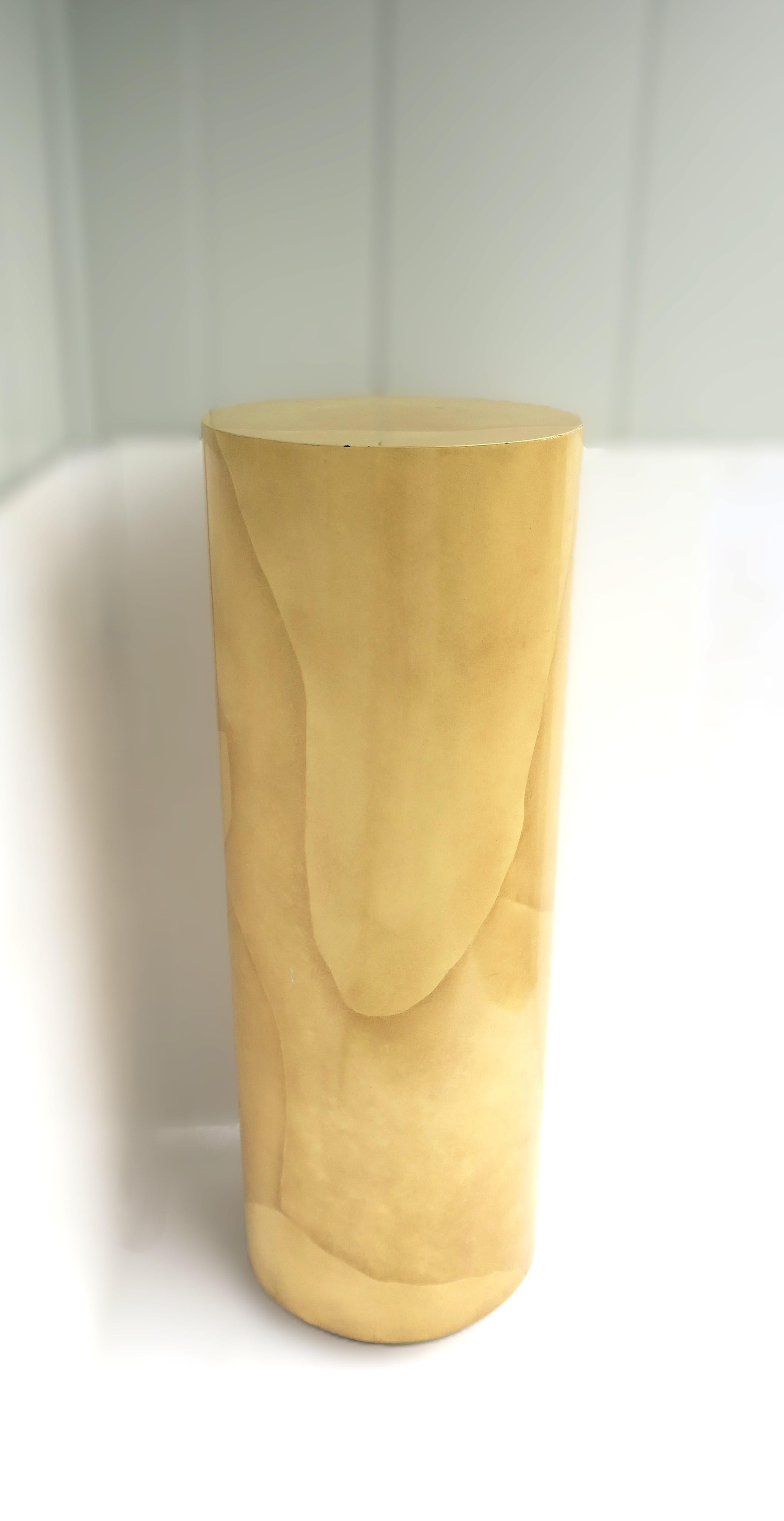 Moderne Colonne à piédestal en peau de chèvre Style moderne, circa 1970 en vente