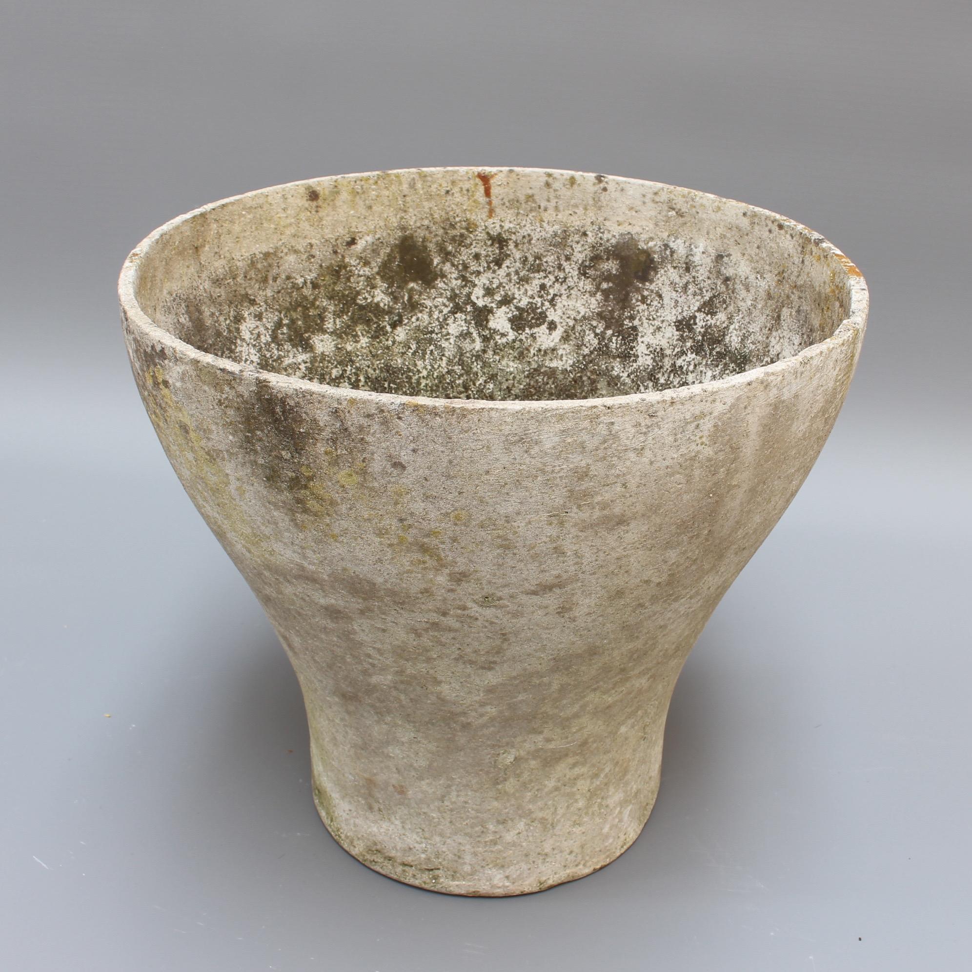 Mid-Century Modern Goblet-Shaped Planter Attributed to Willy Guhl for Eternit, circa 1960s