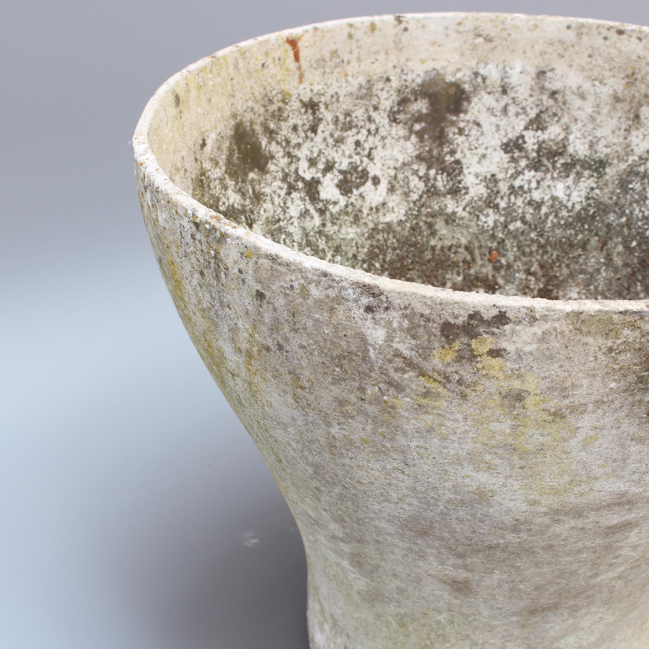 Concrete Goblet-Shaped Planter Attributed to Willy Guhl for Eternit, circa 1960s