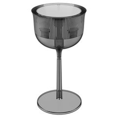 Lampada da tavolo Goblet Medium Fume, Design di Stefano Giovannoni, Made in Italy