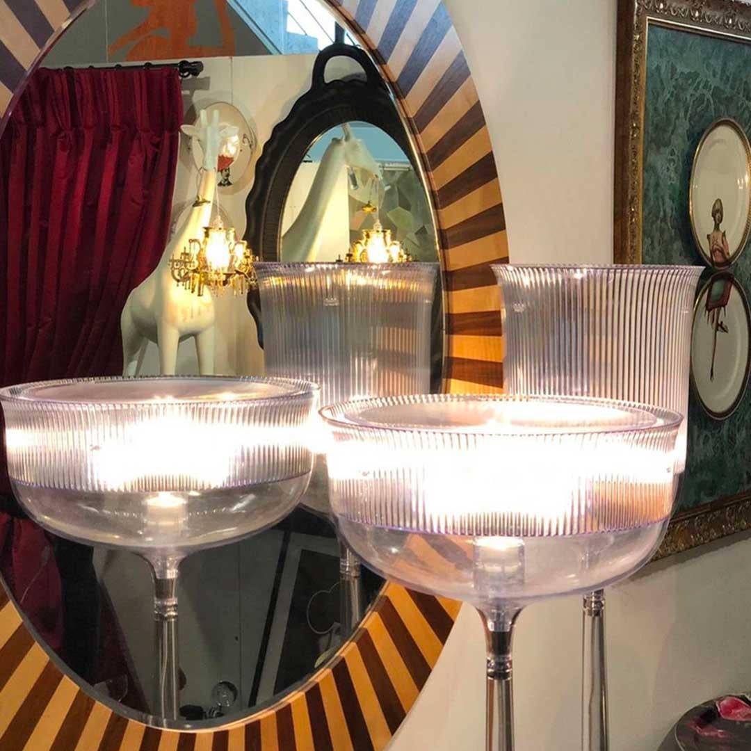 Lampe de table à gobelets large Fume, conçue par Stefano Giovannoni, fabriquée en Italie Neuf - En vente à Beverly Hills, CA