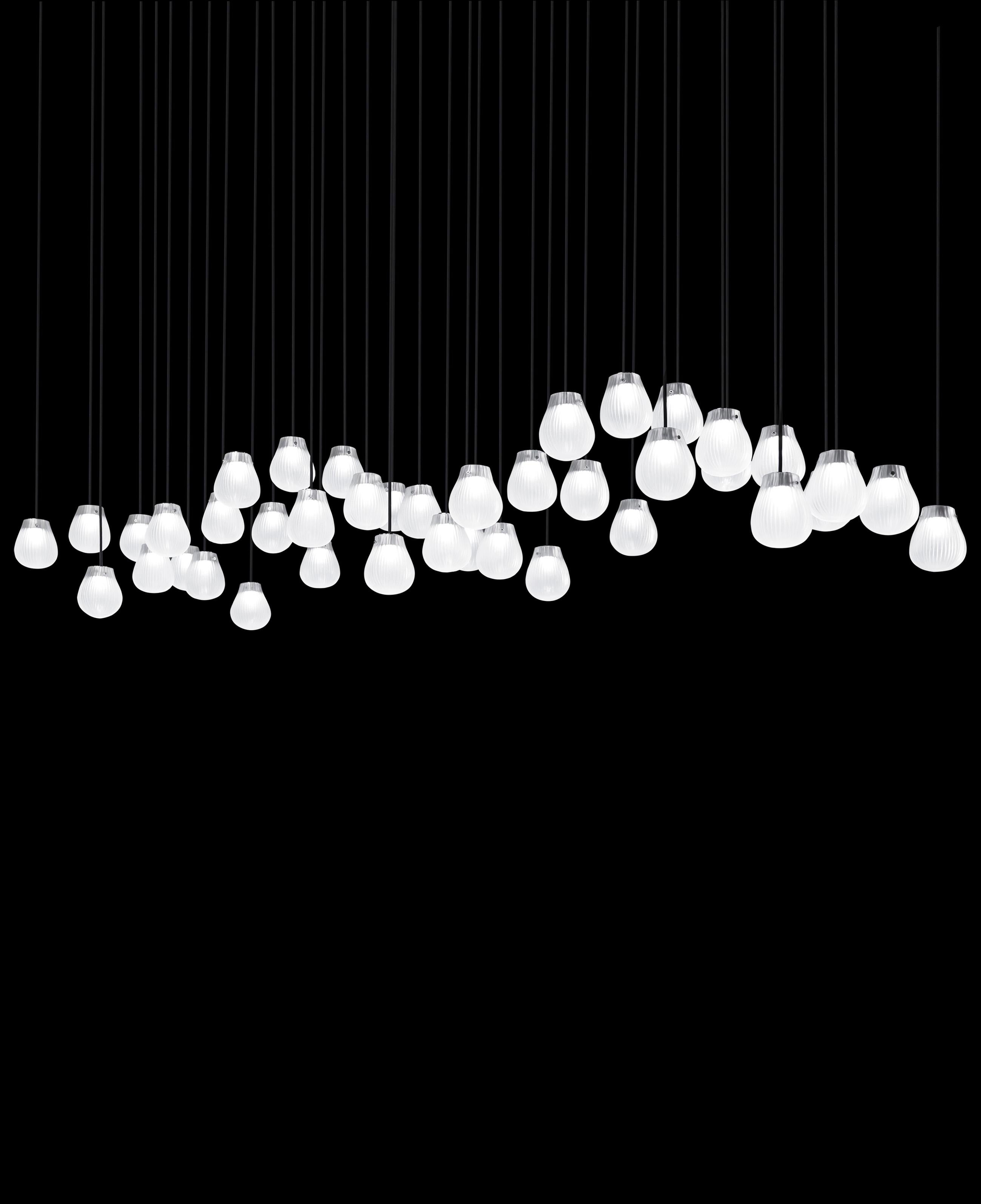 Lampada a sospensione lineare Gocce di Euroluce Lampadari
Dimensioni: D 70 x L 370 x H 40 cm.
Materiali: Metallo e vetro.

Disponibile in diversi colori. I prezzi possono variare. Tutte le nostre lampade possono essere cablate a seconda del Paese.