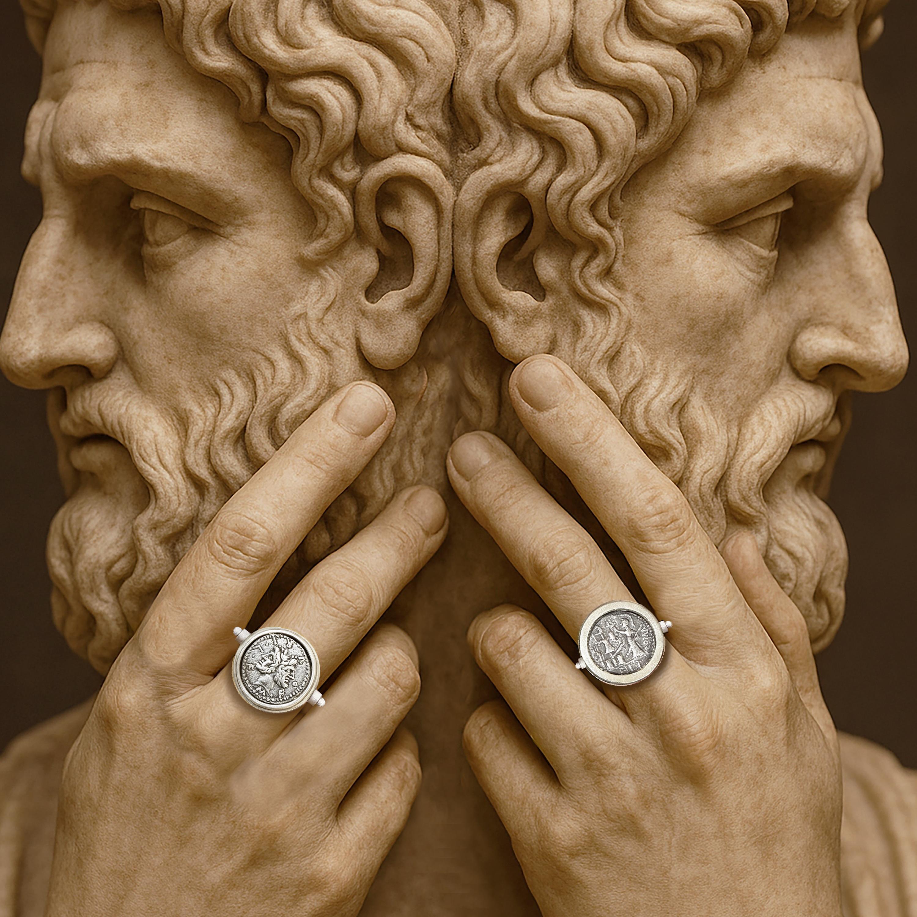 DIEU JANUS Véritable pièce de monnaie romaine antique 2ème siècle. A Silver Silver Neuf - En vente à Roma, IT