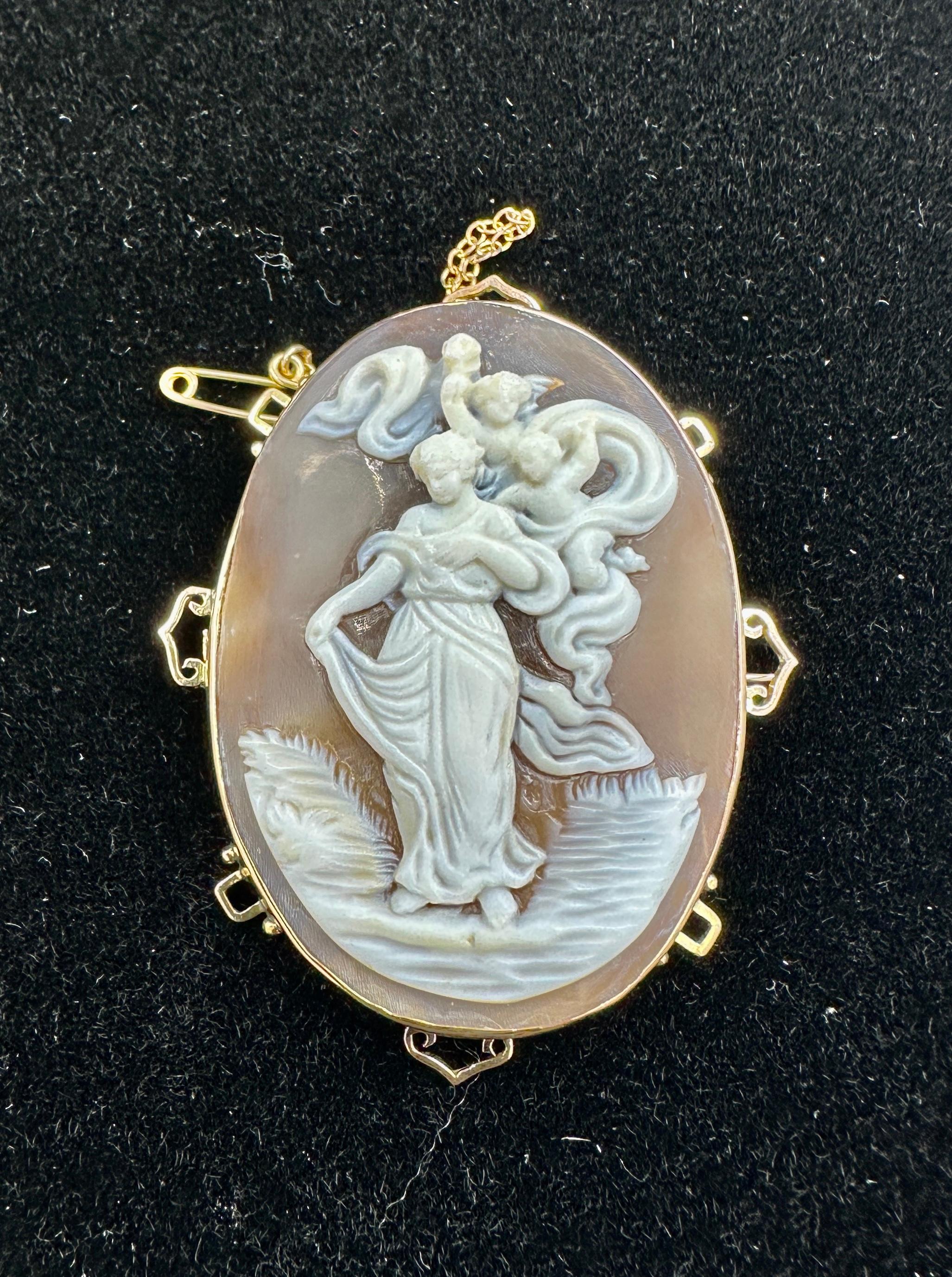Victorian Goddess Cherub Angel Putti Cameo Pendant Brooch Necklace Gold Classical Antique For Sale