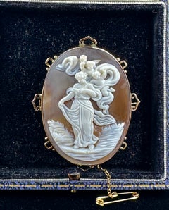 Goddess Cherub Angel Putti Cameo Pendant Brooch Necklace Gold Classical Antique