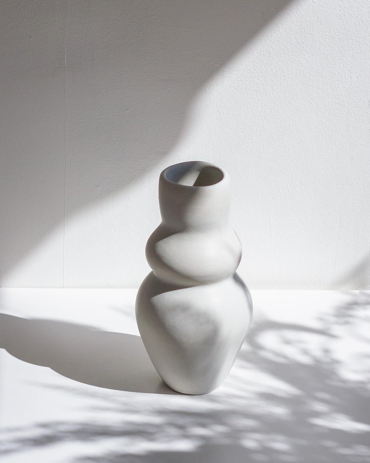 Mexican Goddess Handmade Organic Modern Clay Vase in Bone White For Sale