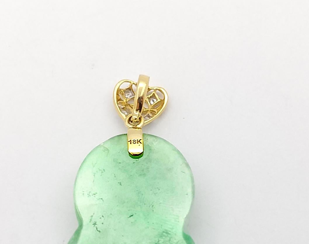 Goddess of Mercy Carved Jade with Diamond Pendant set in 18K Gold Settings For Sale 2