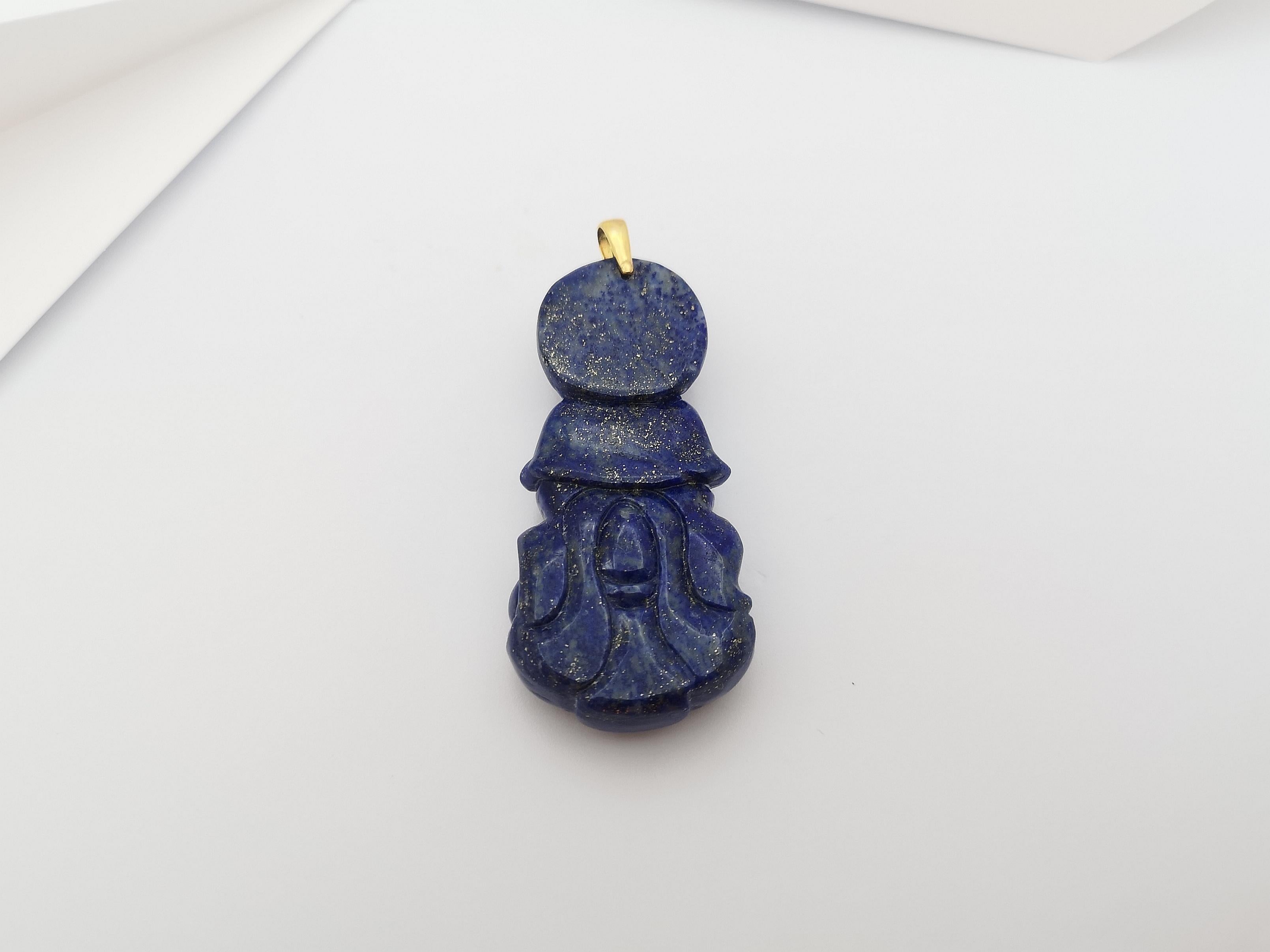 Pendentif en or 18 carats serti d'une déesse de la misère en Lapiz Lazuli sculptée en vente 4