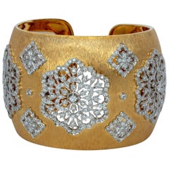 Die Göttin Prime, Manschettenarmband mit Diamanten und Gold in florentinischer Ausführung, nur ein Stück
