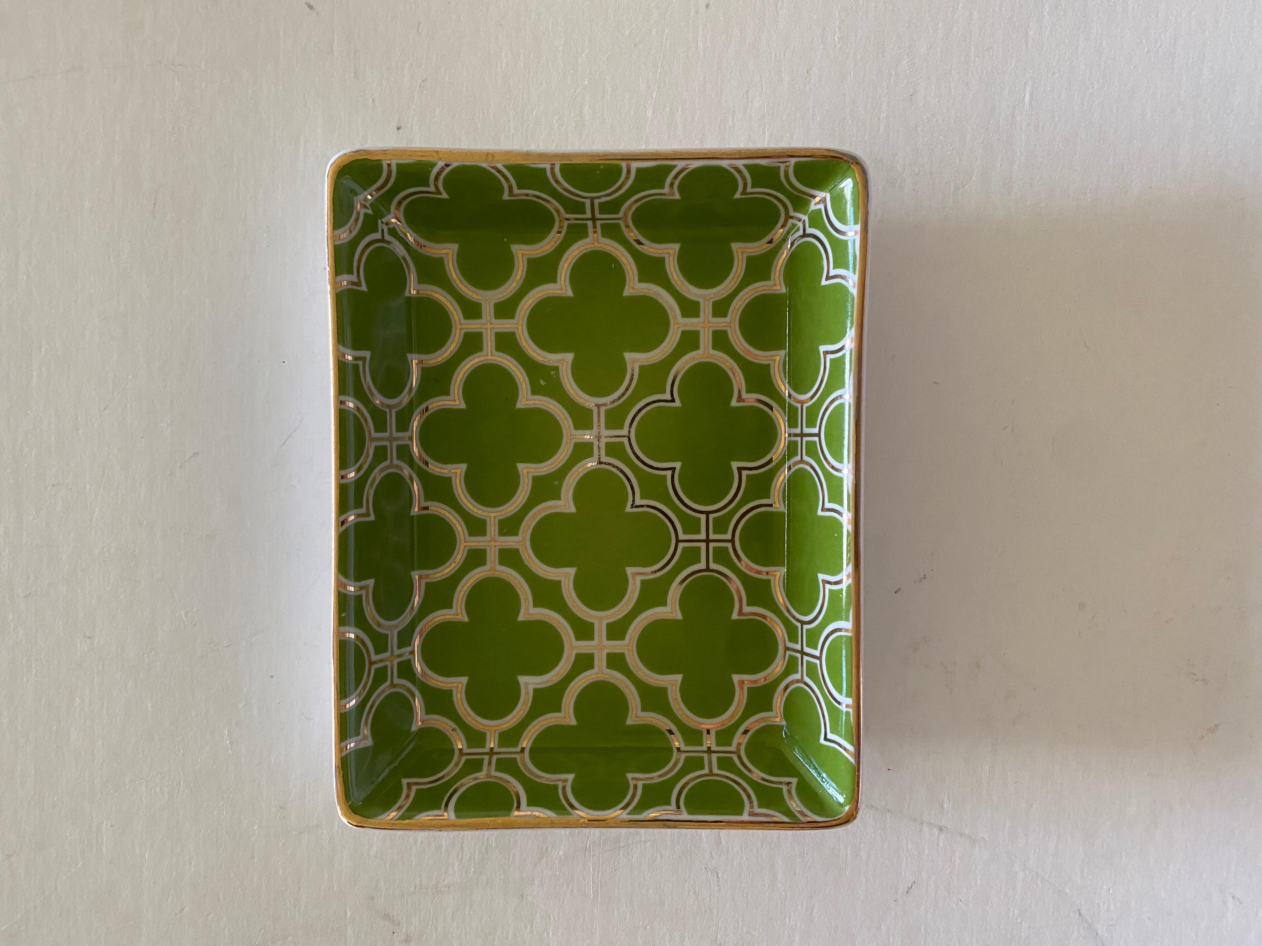 Godinger & Company ceramic dish in a Hollywood Regency style light green and white gometric design, accented by gold edge.

A versatile size that is ideal for use as a soap dish or key/jewelry tray.

Signed.

Very good condition: minimal