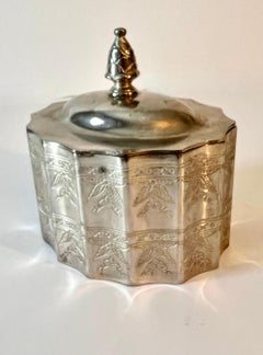 Godinger Silver Plate Scalloped Lidded Trinket Box