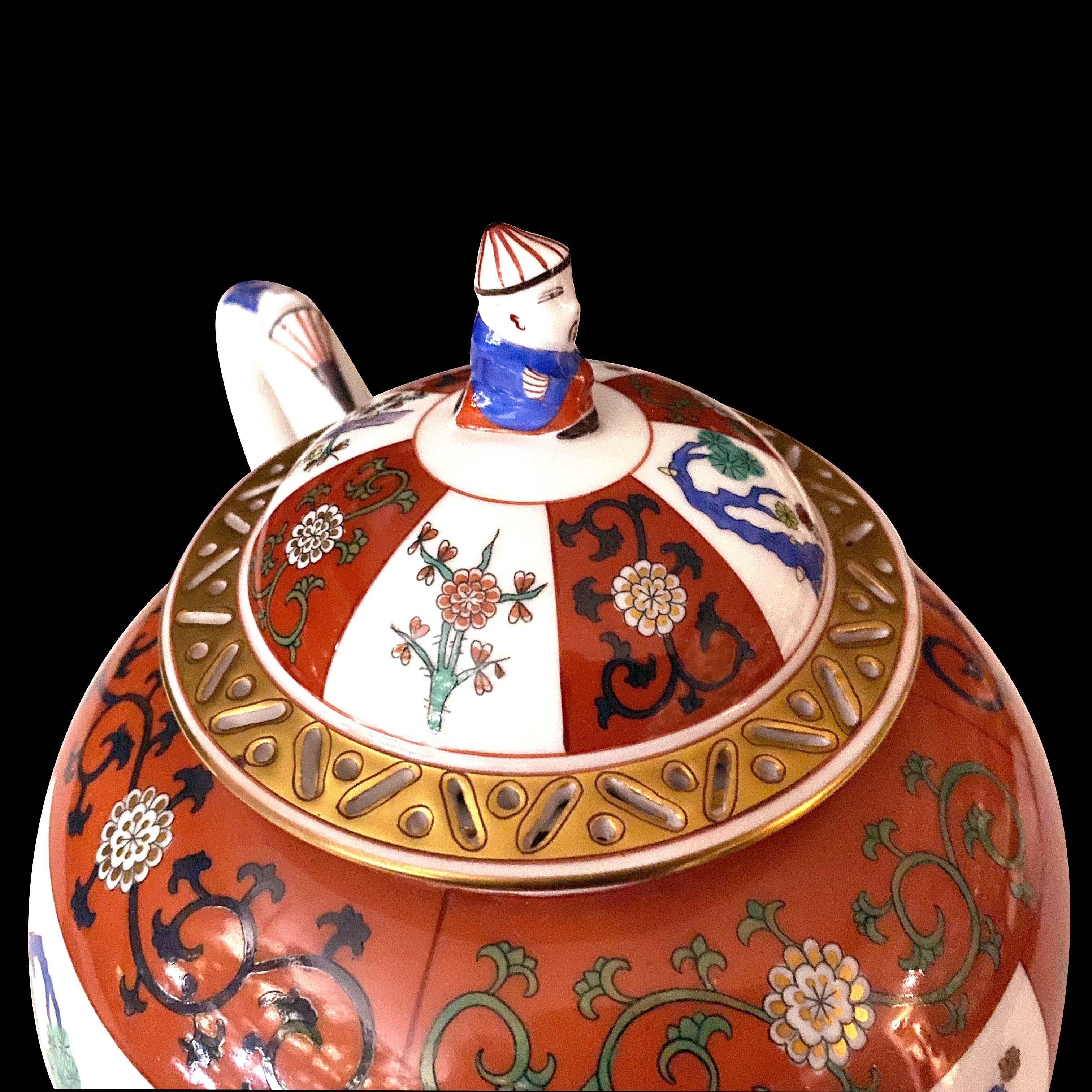 20th Century Godollo Tea Set in Herend Porcelain for Famous Queen Elizabeth