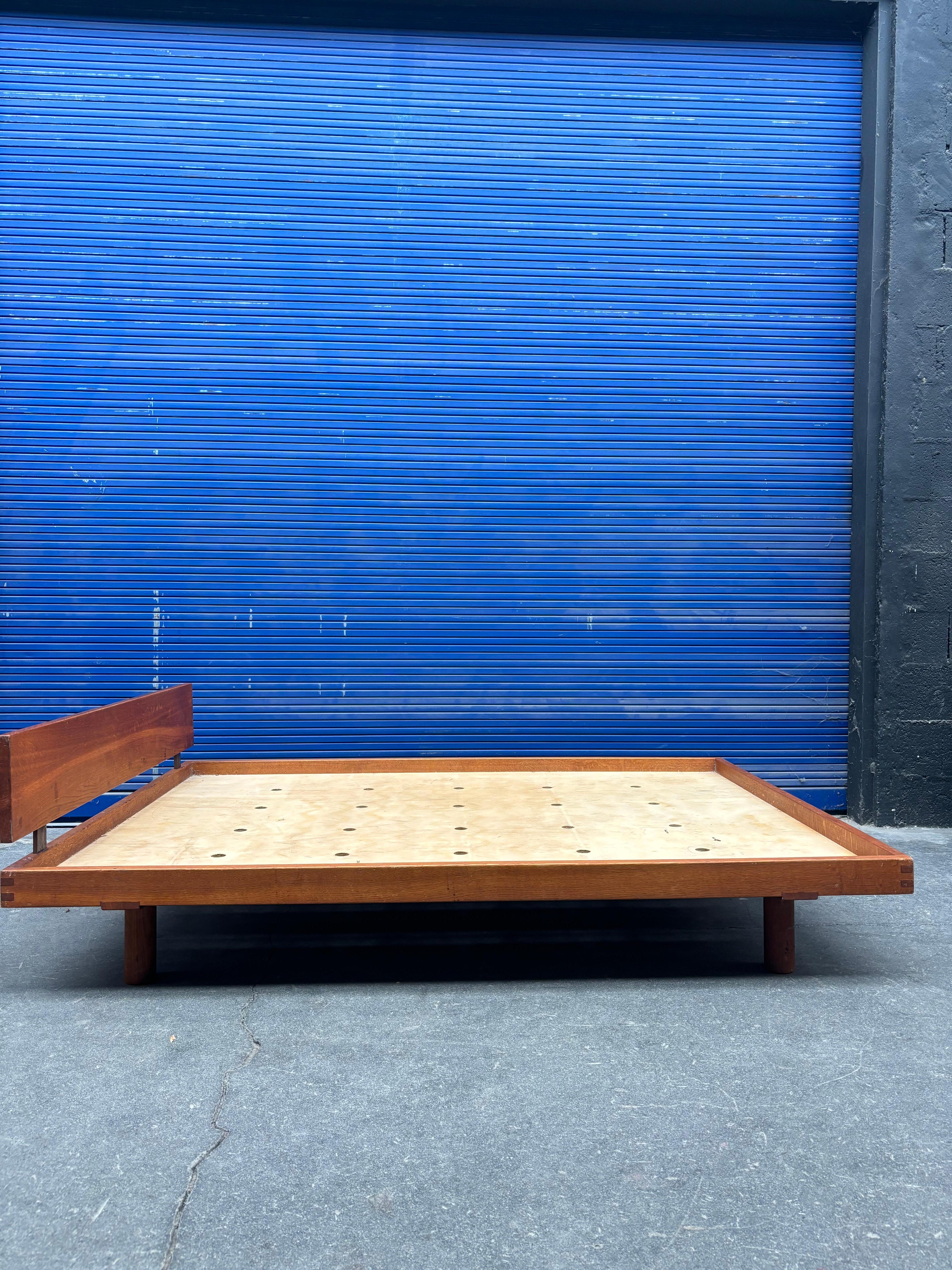 Olmo Letto Godot di Pierre Chapo in vendita