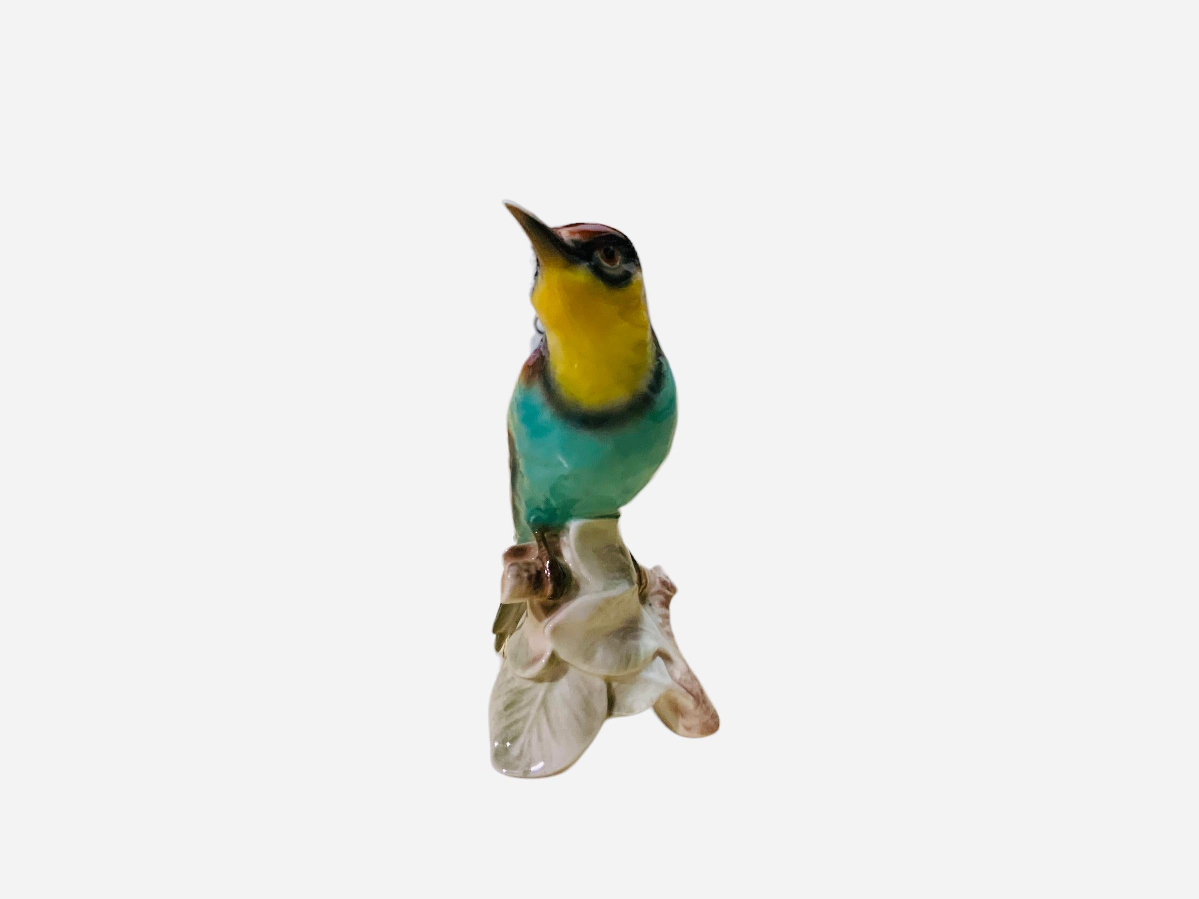 Goebel Porcelain Hand Painted Bird Figurine of a Bee Eater In Good Condition In Guaynabo, PR
