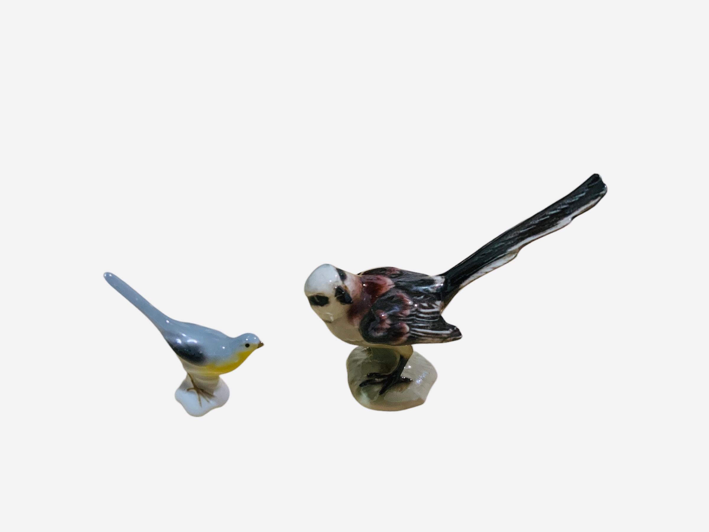 Molded Goebel Porcelain Hand Painted Bird Figurine of a Long Tailed Titmouse For Sale