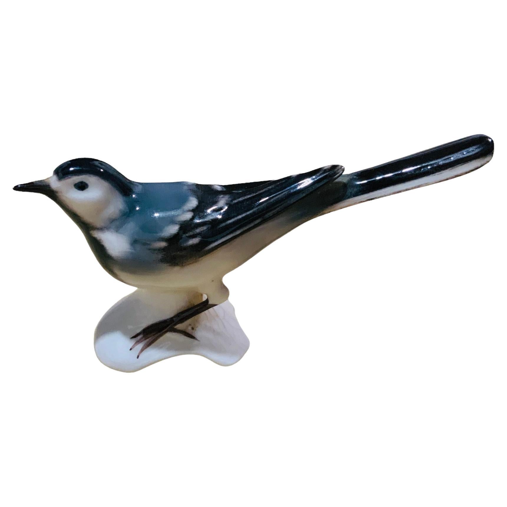 Goebel Porcelain Hand Painted Bird Figurine of a Wagtail For Sale