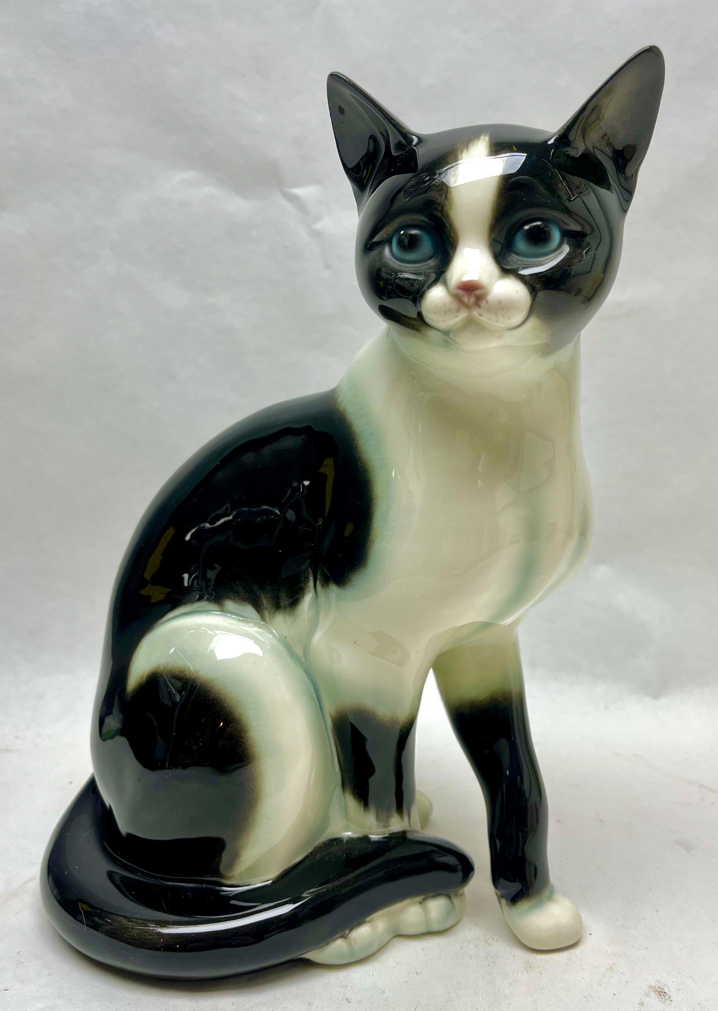 German Goebel Produced This Dramatic Porcelain Figurine Depicting Cat, circa 1960 For Sale