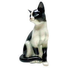 Retro Goebel Produced This Dramatic Porcelain Figurine Depicting Cat, circa 1960