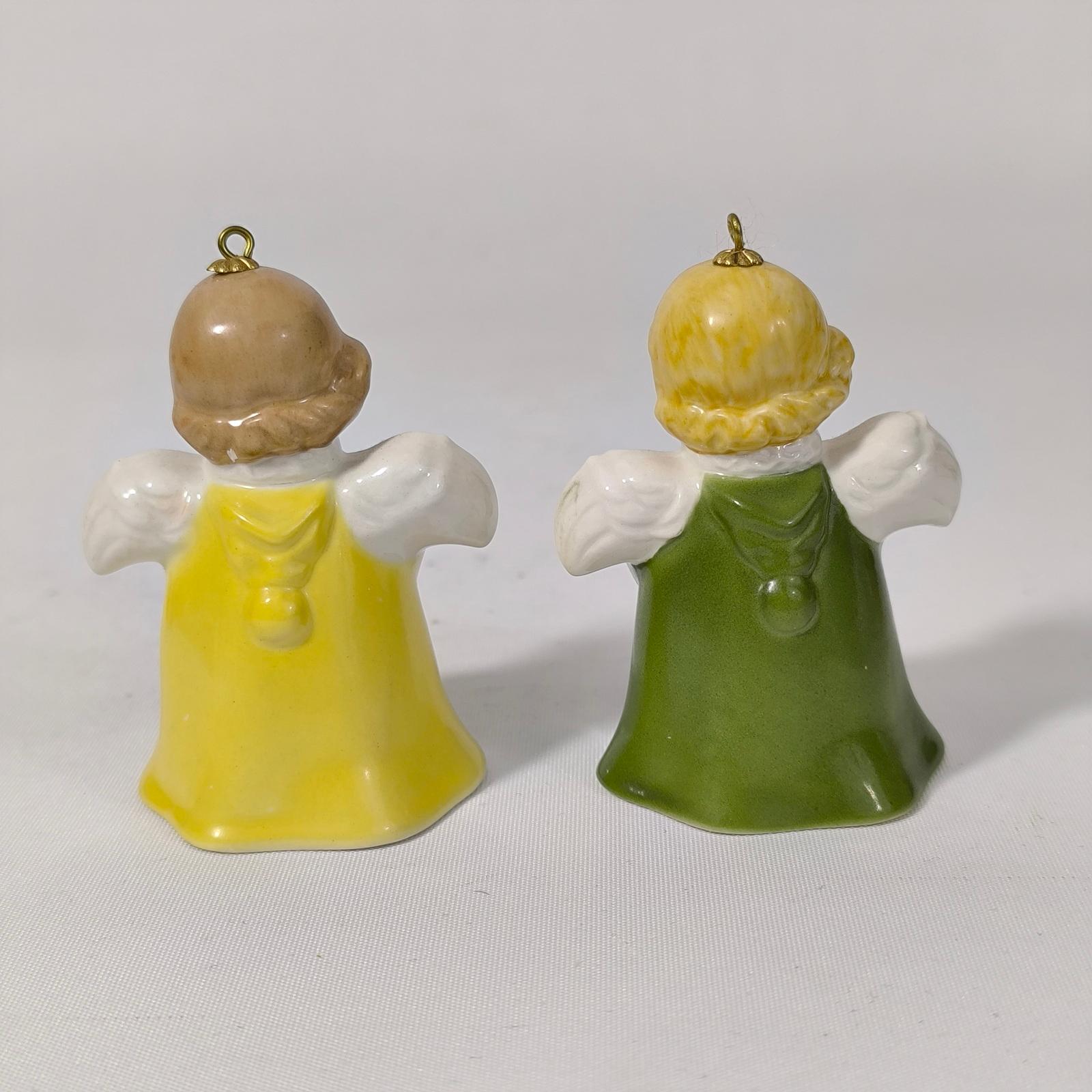Goebel Set of Seven Vintage Annual Angel Bells Christmas Tree Ornaments In Excellent Condition For Sale In Bochum, NRW