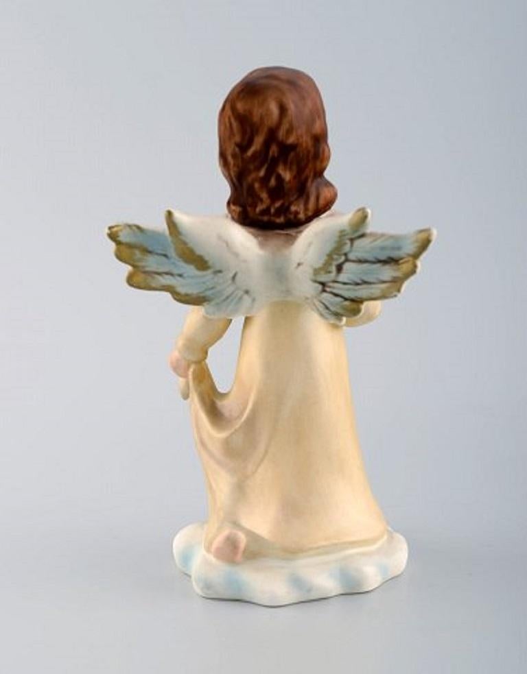 Goebel, West Germany, Five Angels in Porcelain, 1970s-1980s In Excellent Condition For Sale In Copenhagen, DK