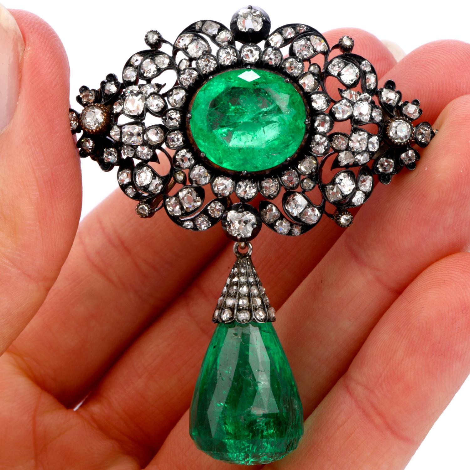 Goergianischer antiker großer Smaragd-Diamant-Silber-Gold-Anhänger  (Briolette) im Angebot