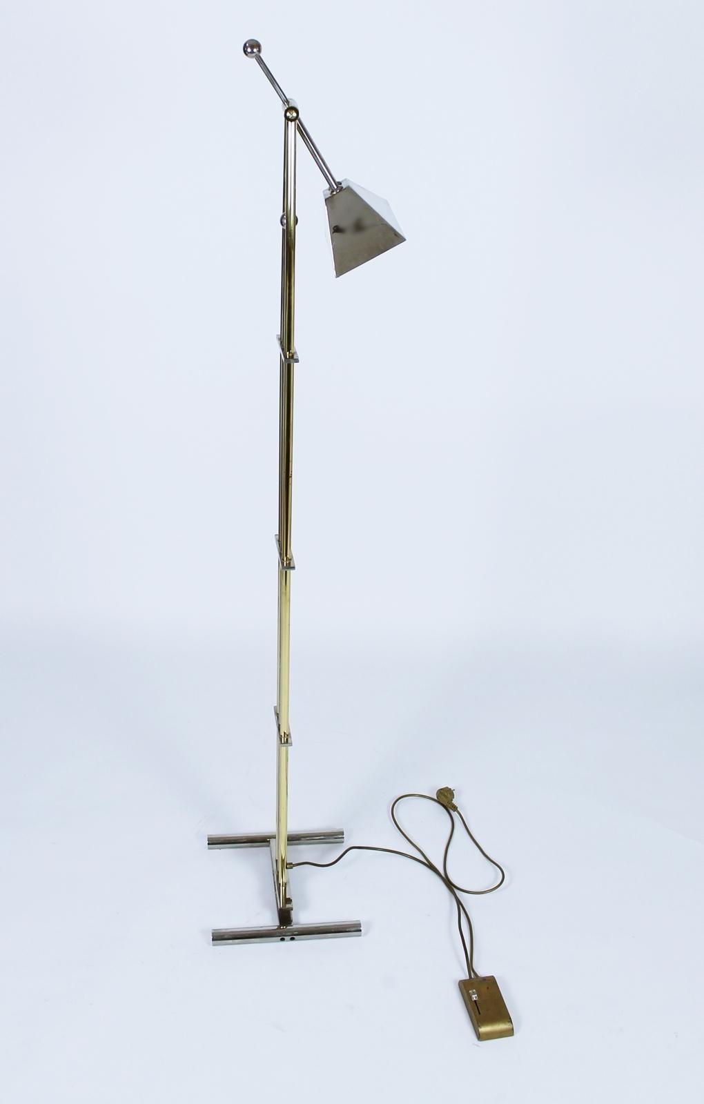 Hand-Crafted Goetz Chrome and Brass Adjustable Halogen Floor Lamp with Dimmer, Germany, 1970 For Sale