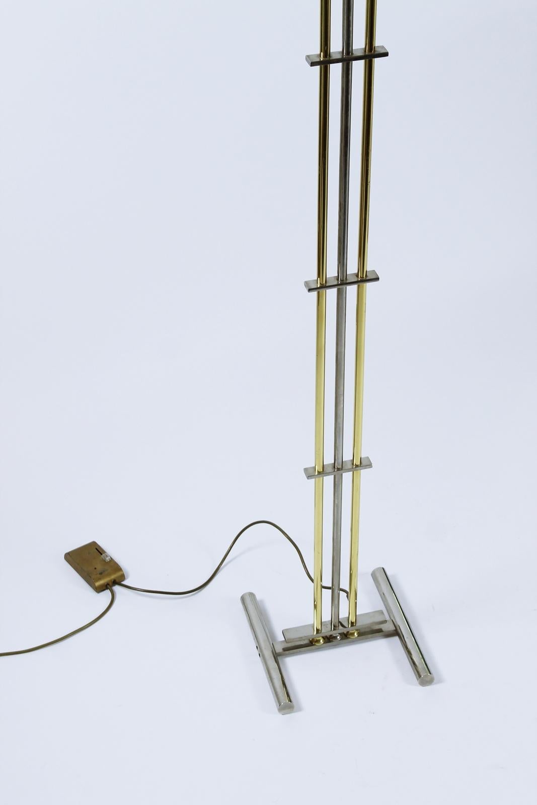 Chrome Lampadaire halogène réglable Goetz en chrome et laiton avec variateur, Allemagne, 1970 en vente
