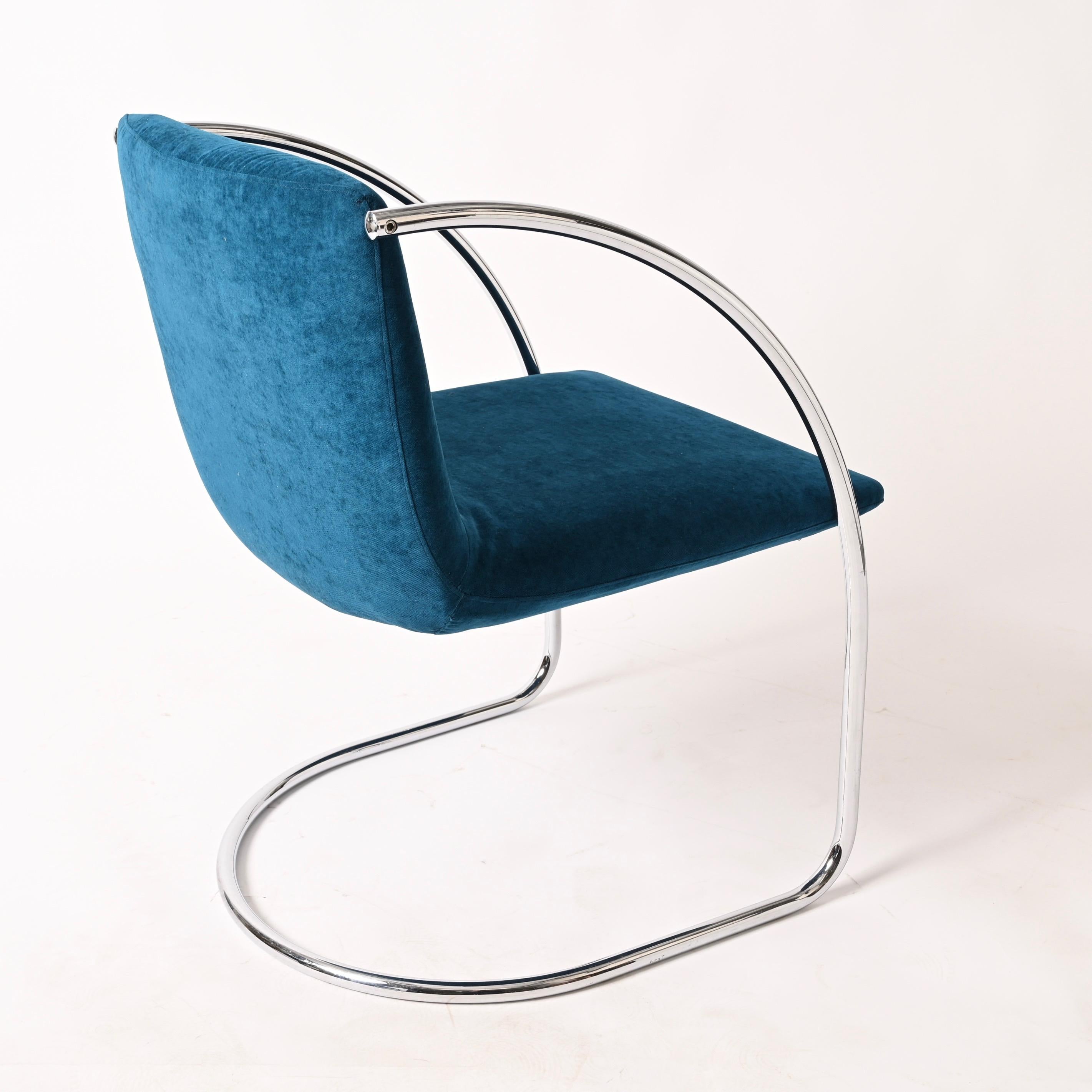 Satz von „Lens“-Stühlen von G. Offredi aus blauem Samt und Chrom, Saporiti Italien 1968 im Angebot 7