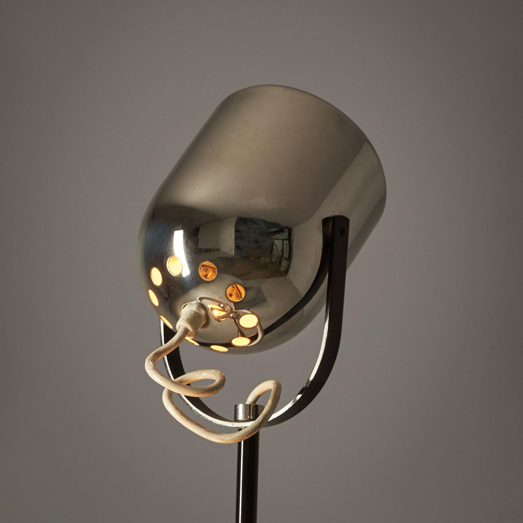 Goffredi Riggiani Floor Lamp in Chrome-Plated Steel  In Good Condition In Waalwijk, NL