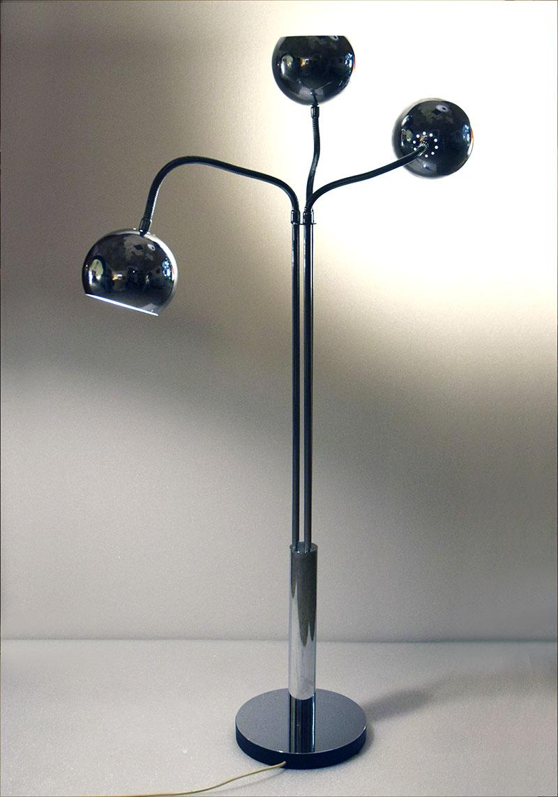 Late 20th Century Goffredo Reggiani 1970's Floor Lamp with 3 Lights For Sale