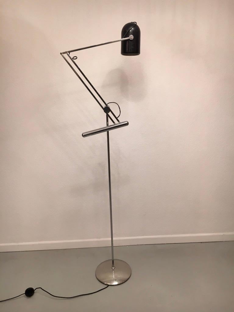 Goffredo Reggiani Adjustable Floor Lamp, Italy, circa 1970s In Good Condition In Geneva, CH