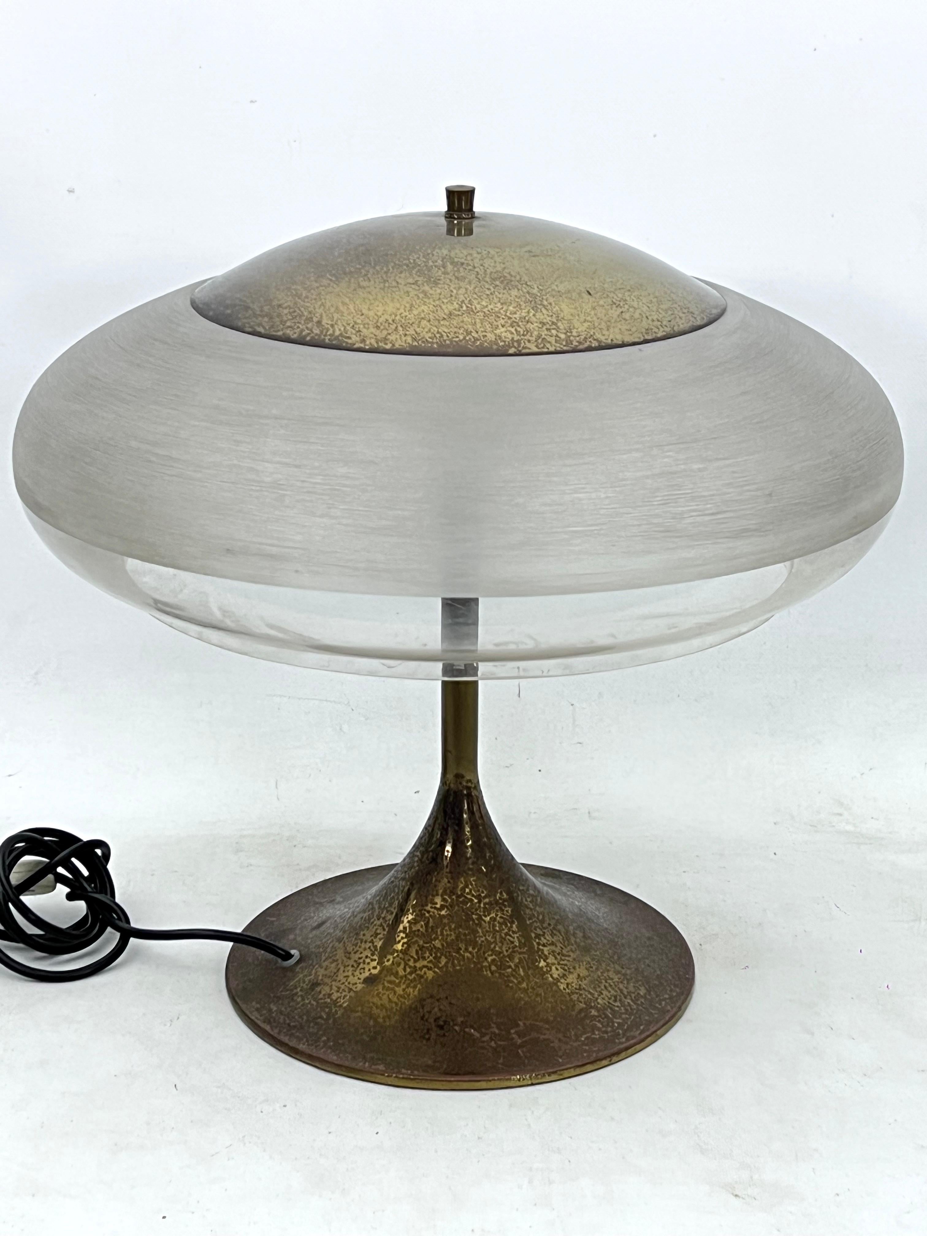 Goffredo Reggiani Brass and Acrylic Shade Table Lamp. Italy 1960s 4