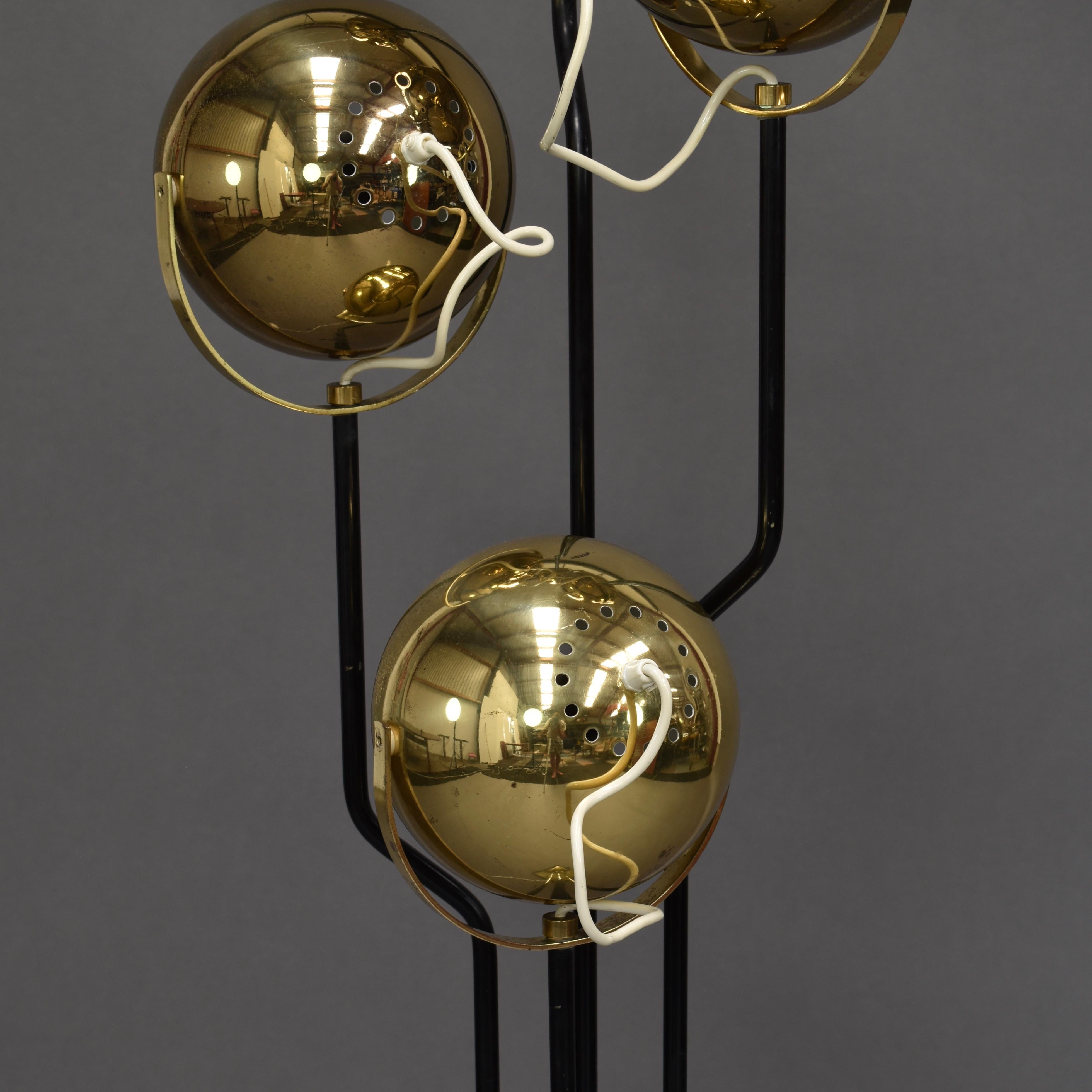 Goffredo Reggiani Brass Globe Floor Lamp, Italy, circa 1970 1