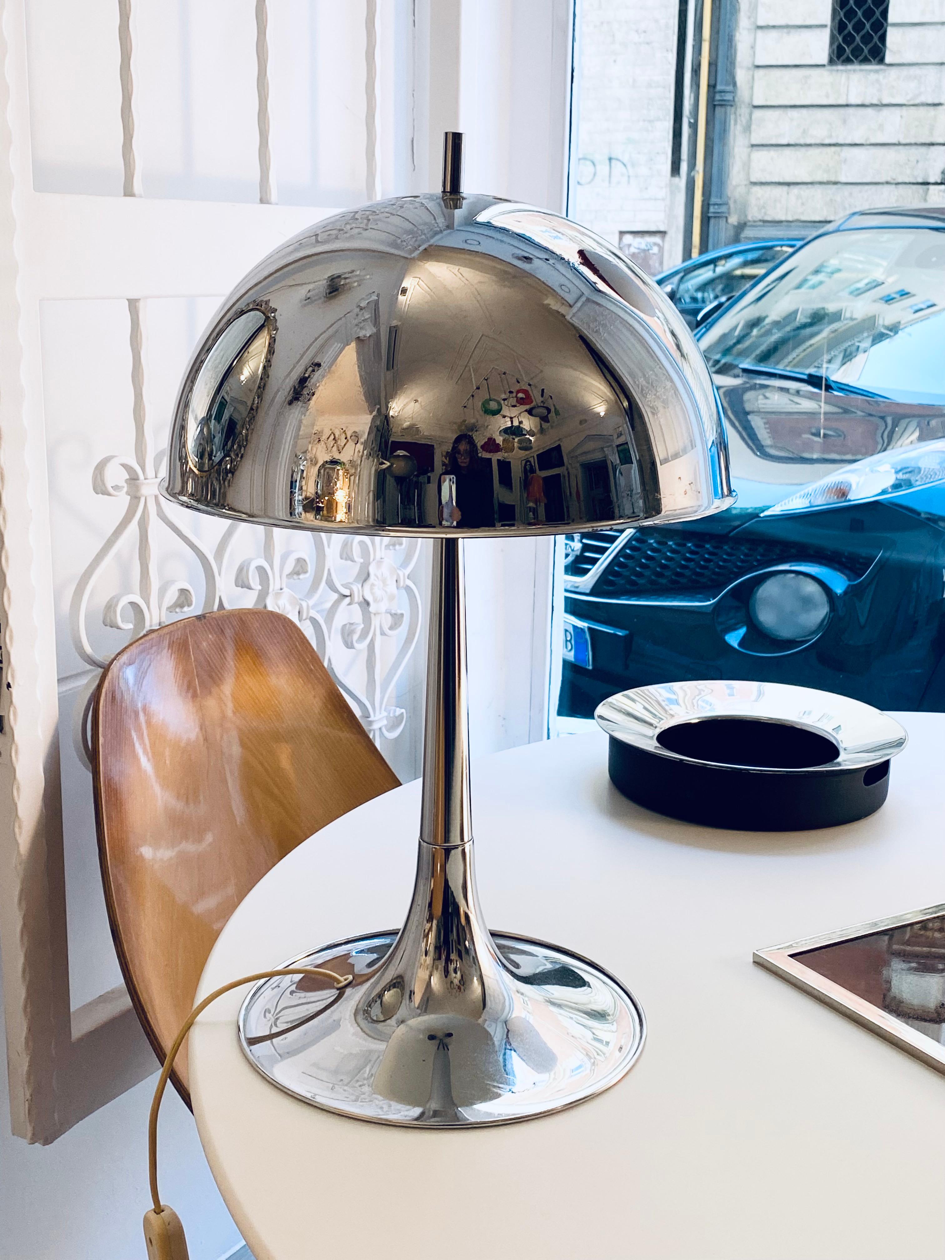 Goffredo Reggiani Chrome Table Lamp, Italy, 1970s In Good Condition For Sale In Naples, IT