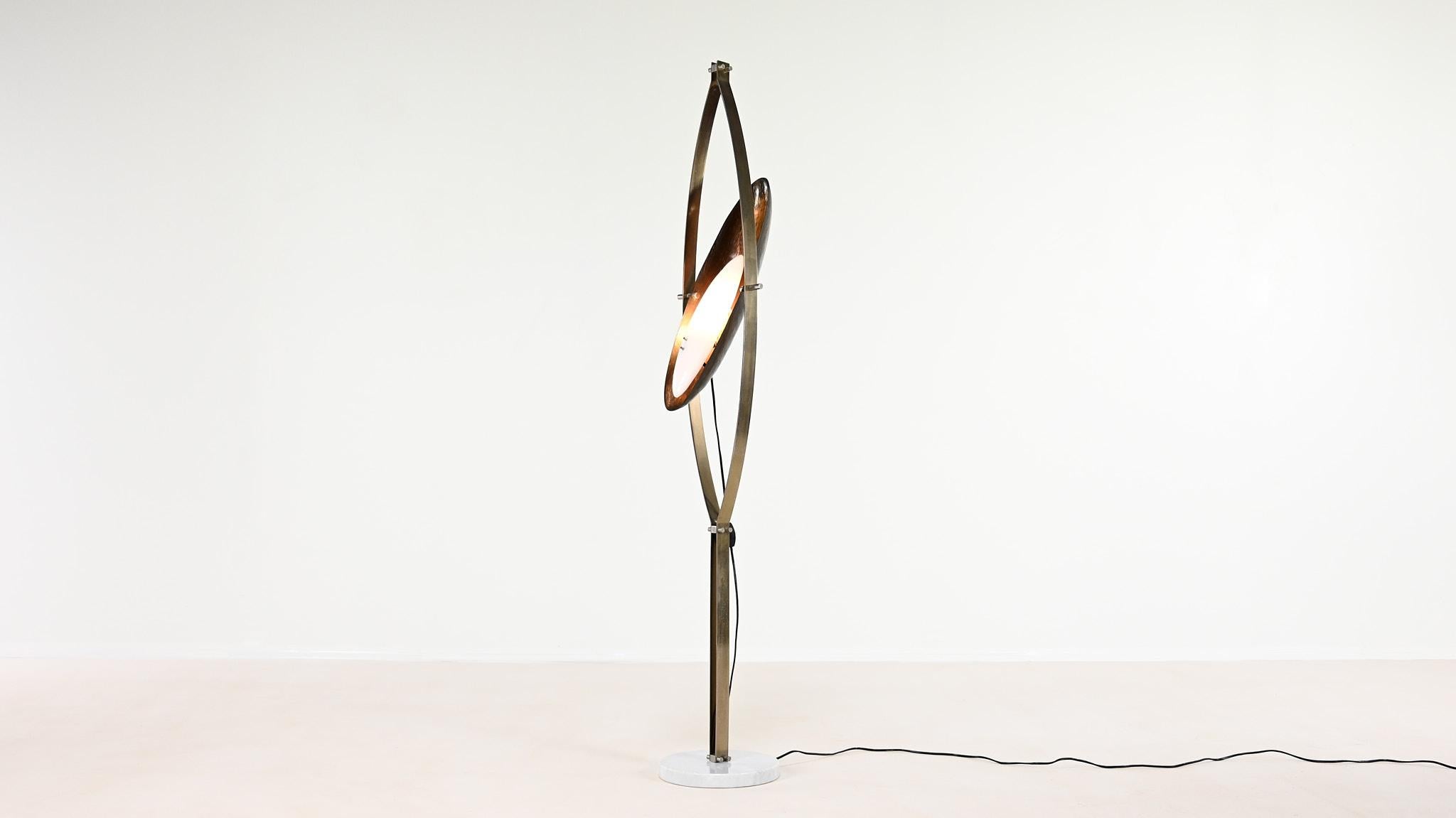 Mid-Century Modern Goffredo Reggiani, Lampadaire. Italie, A.C.C. en vente
