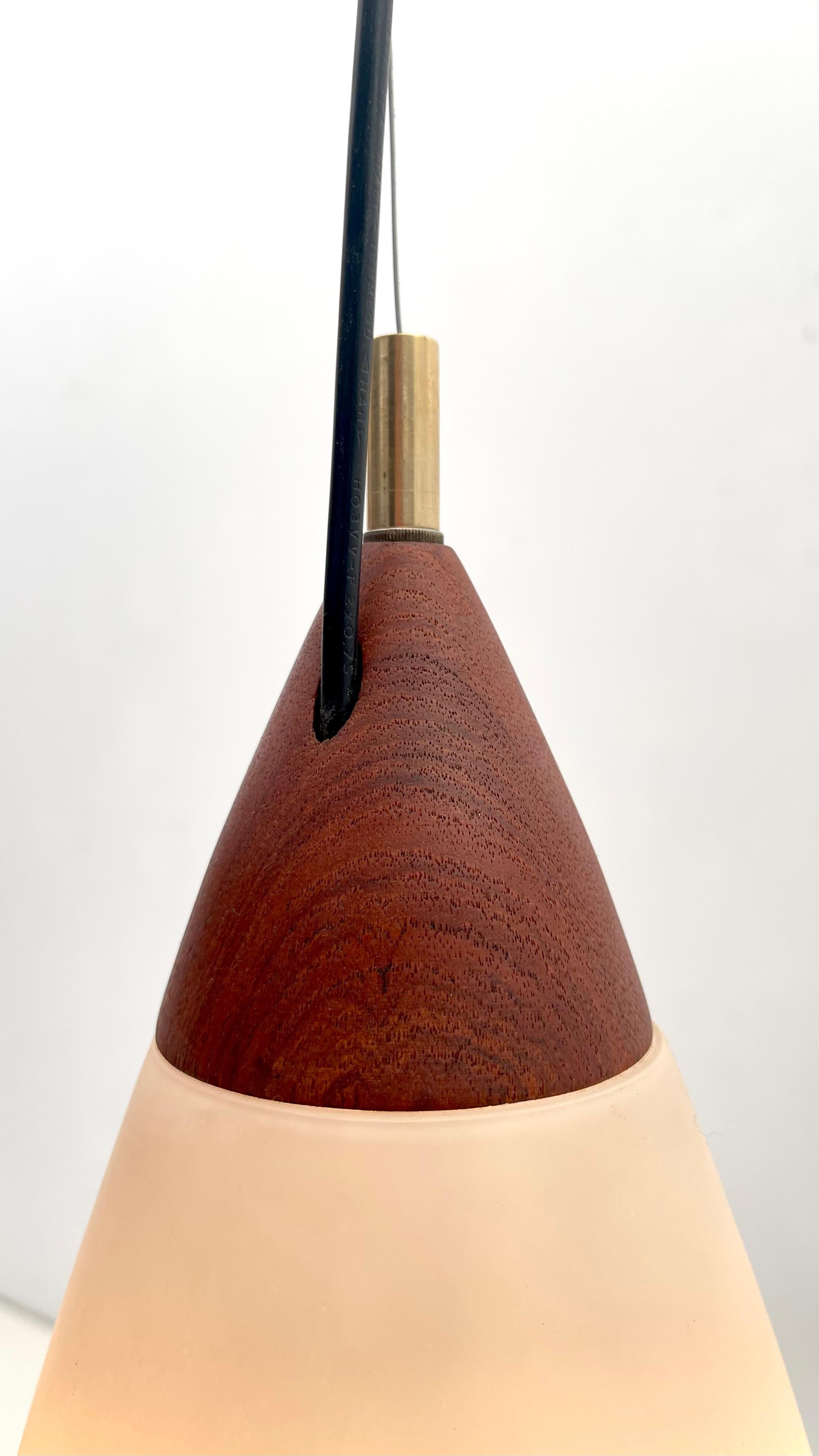 Opaline Glass Goffredo Reggiani for Temde Leuchten - Pair teardrop pendants For Sale