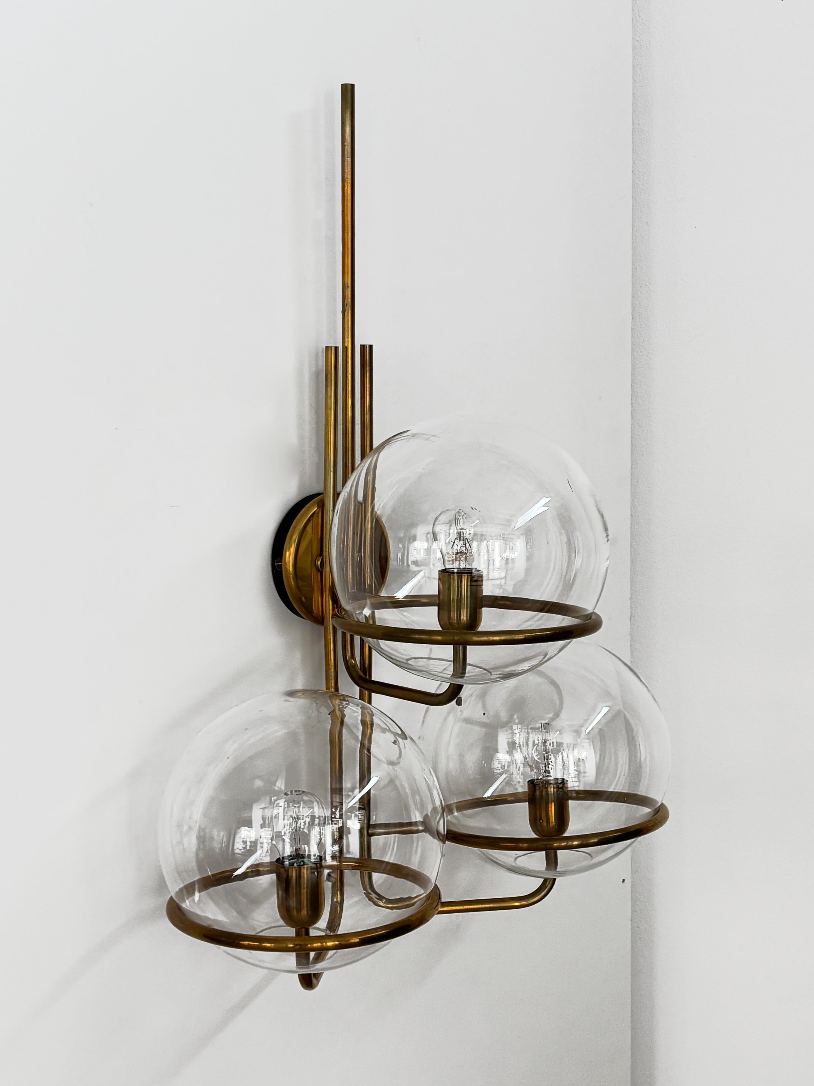 Goffredo Reggiani Italian Brass Glass Large Wall Lights Sconces, 1970s For Sale 2