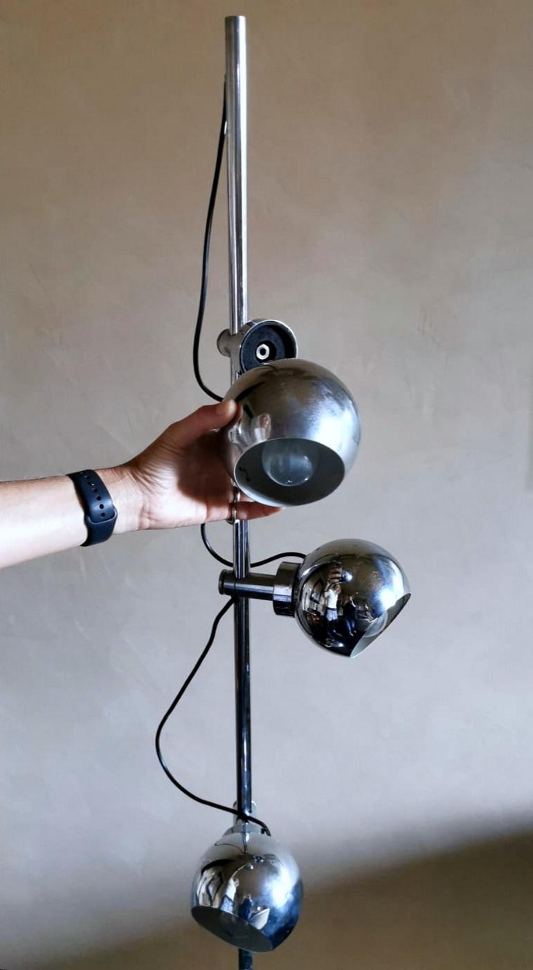 Goffredo Reggiani Italian Designer Floor Lamp Space Age Style in Chromed Metal For Sale 9