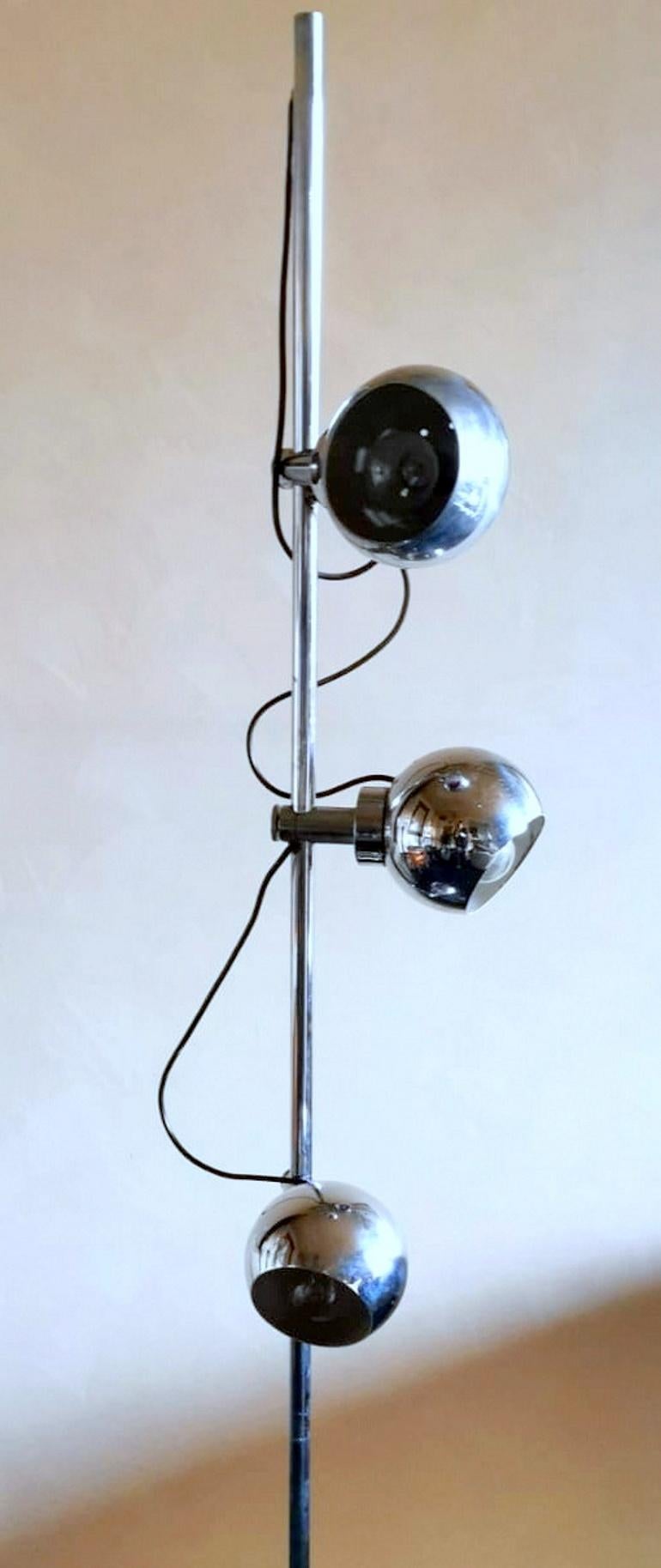 Goffredo Reggiani Italian Designer Floor Lamp Space Age Style in Chromed Metal For Sale 10